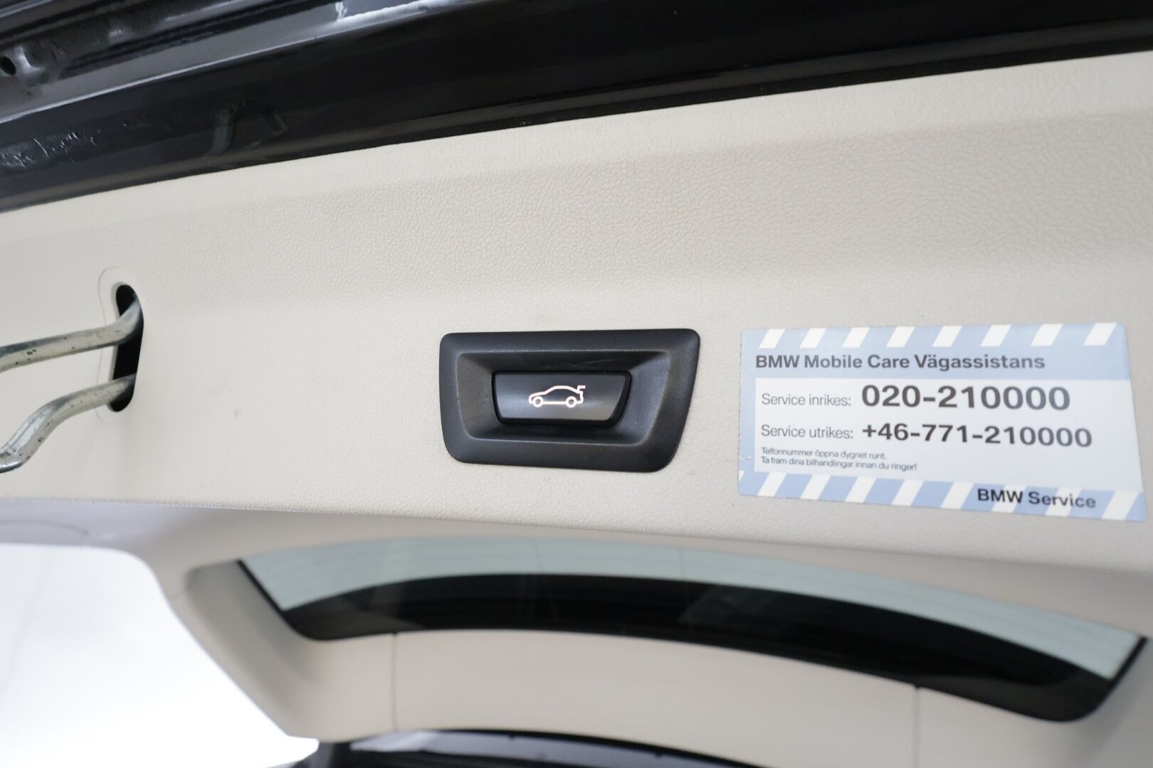 BMW X3 2018 G01 xDrive20d A Business Xline * Koukku / Vakkari / Lohko+SIsä / Sporttipenkit / Navi / Digimittaristo / LED *