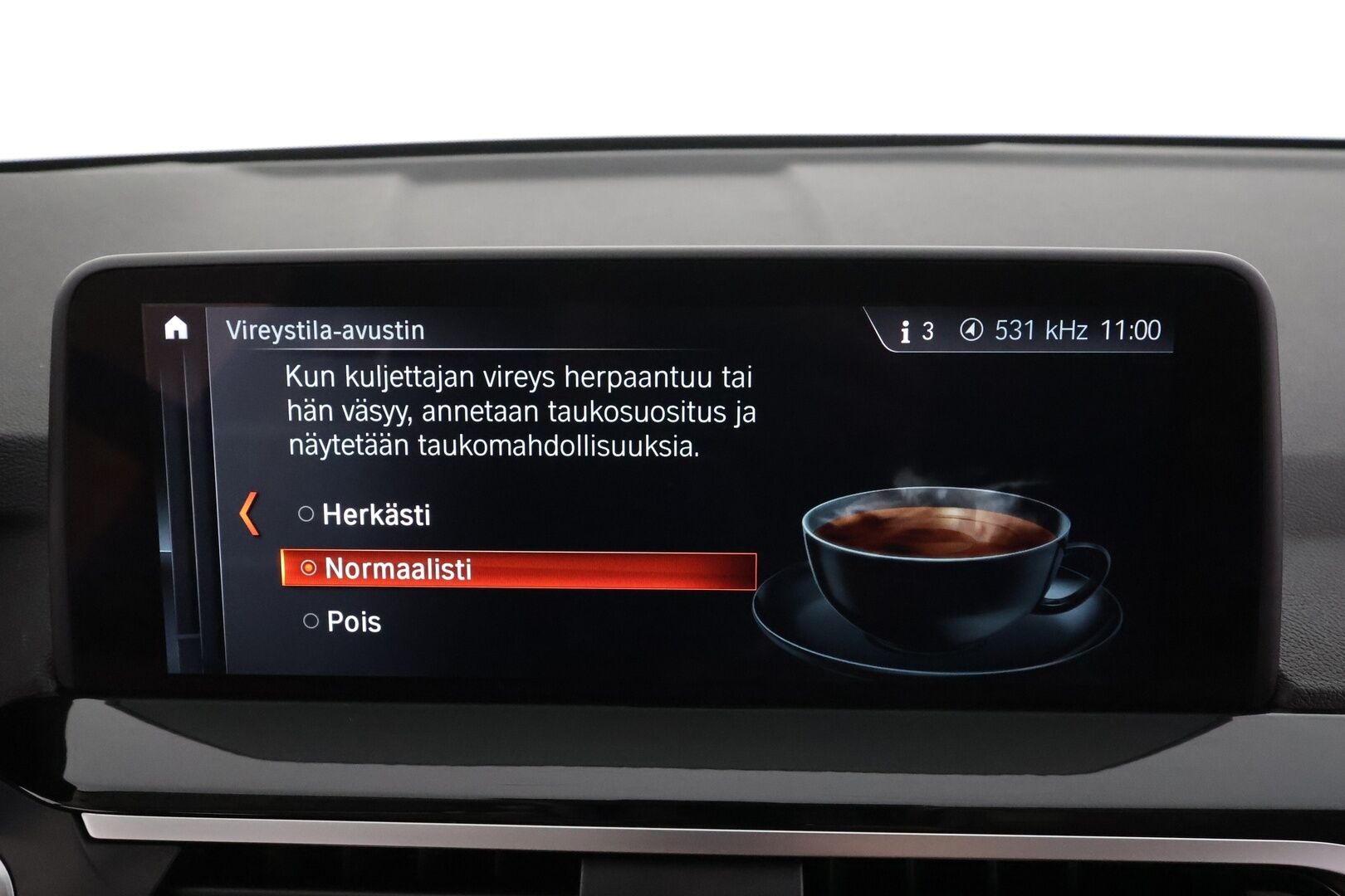 BMW X3 2018 G01 xDrive20d A Business Xline * Koukku / Vakkari / Lohko+SIsä / Sporttipenkit / Navi / Digimittaristo / LED *