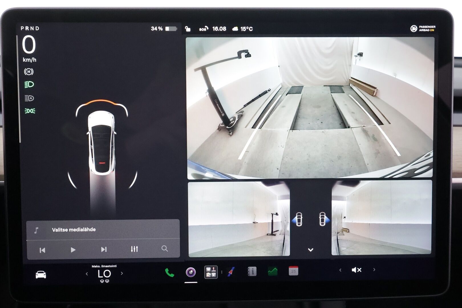 Tesla Model Y 2022 Long Range - | Koukku | ILP | Lasikatto | ACC | Matrix-LED | P.Kamera | Muistipenkki | Premium Audio | Navi | Kaistavahti | Keyless | 2x Latauskaapelit | Suomi-auto |