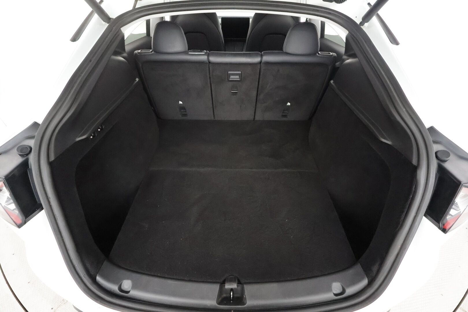 Tesla Model Y 2022 Long Range - | Koukku | ILP | Lasikatto | ACC | Matrix-LED | P.Kamera | Muistipenkki | Premium Audio | Navi | Kaistavahti | Keyless | 2x Latauskaapelit | Suomi-auto |