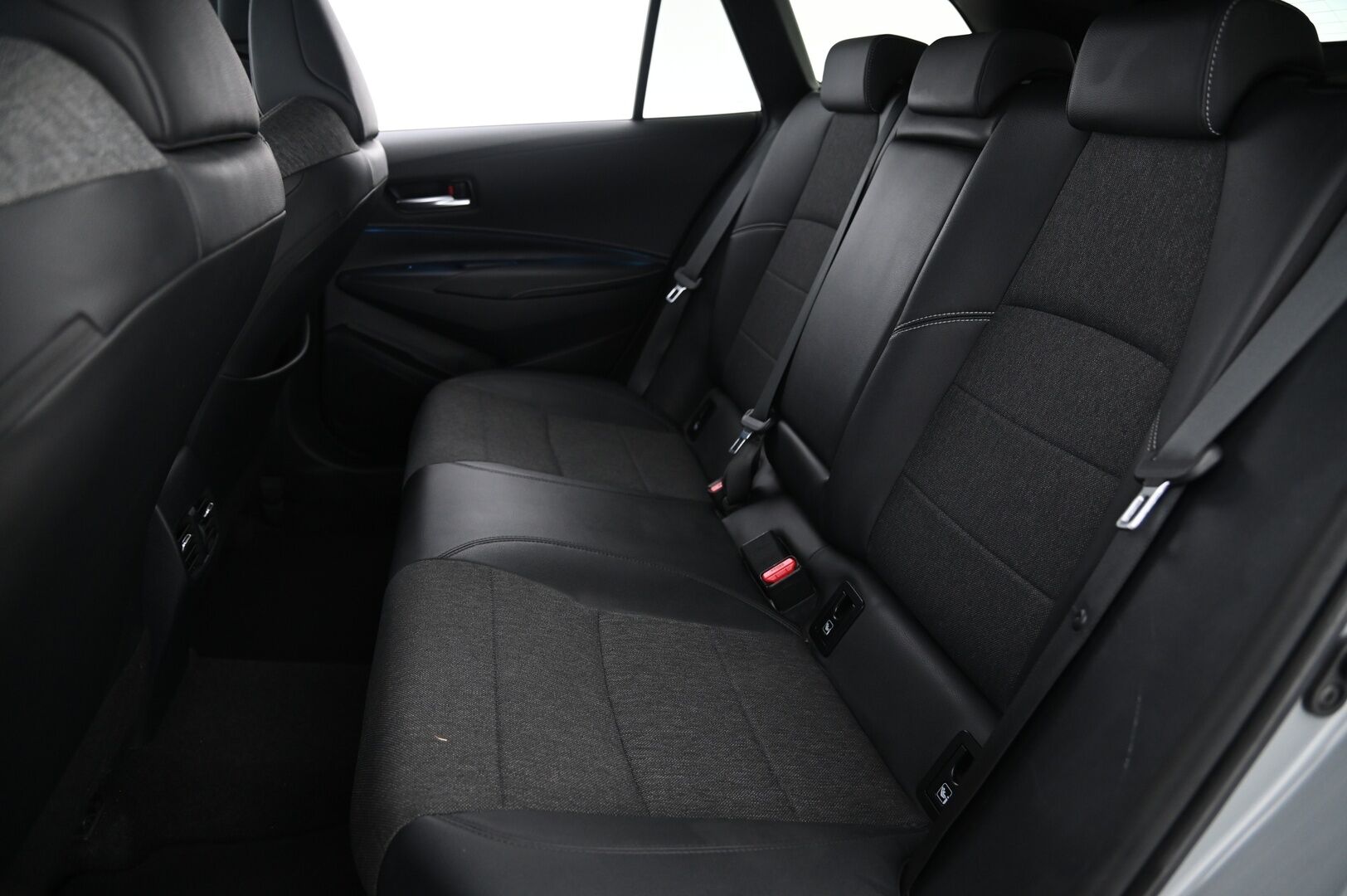 Toyota Corolla 2022 Touring Sports 1,8 Hybrid Style* ACC / P-kamera / Ratinlämmitys* - * Juuri tullut / 2x renkaat*
