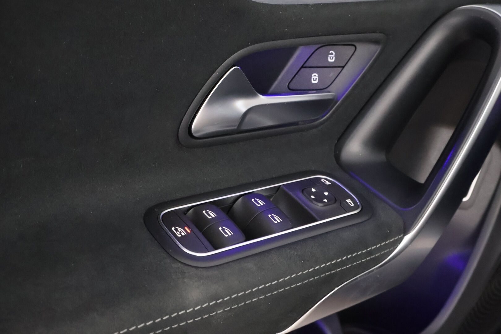 Mercedes-Benz A 2021 250 e A Business AMG Edition EQ Power * Peruutuskamera / Nahka-Alcantara / LED High Performance / Night / Näyttävä! - Lisälämmitin / 2x Renkaat / Juuri tullut Tampereelle!