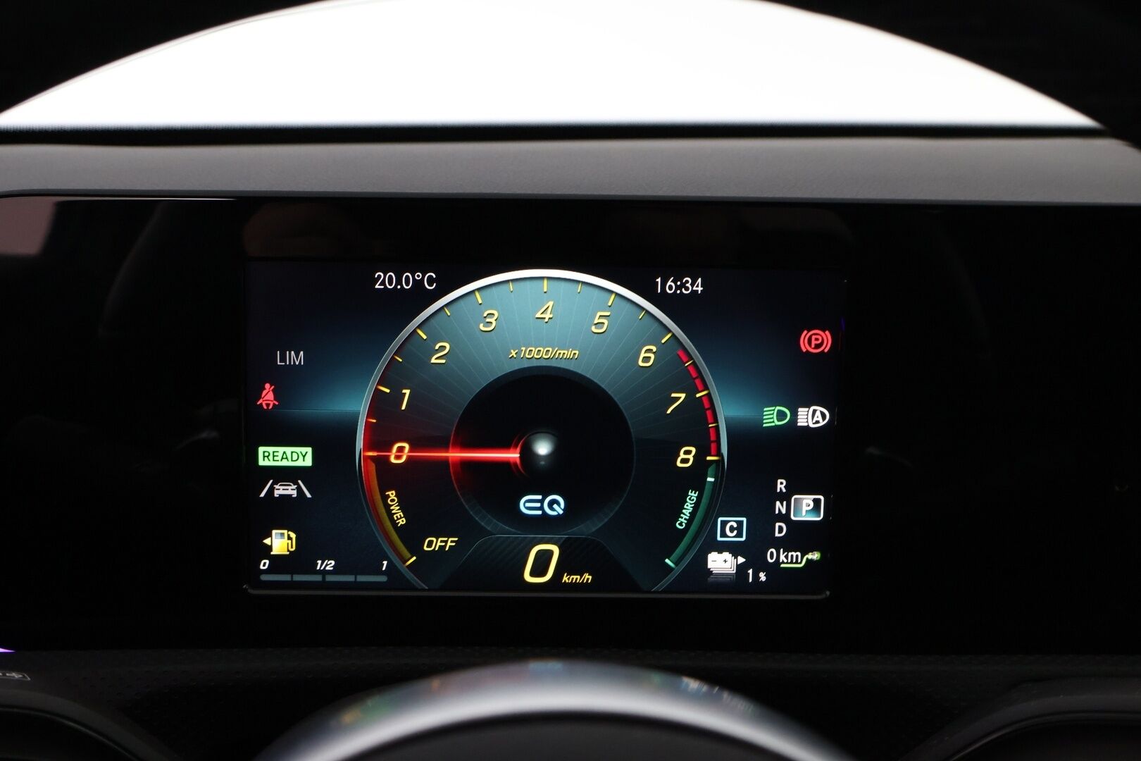 Mercedes-Benz A 2021 250 e A Business AMG Edition EQ Power * Peruutuskamera / Nahka-Alcantara / LED High Performance / Night / Näyttävä! - Lisälämmitin / 2x Renkaat / Juuri tullut Tampereelle!