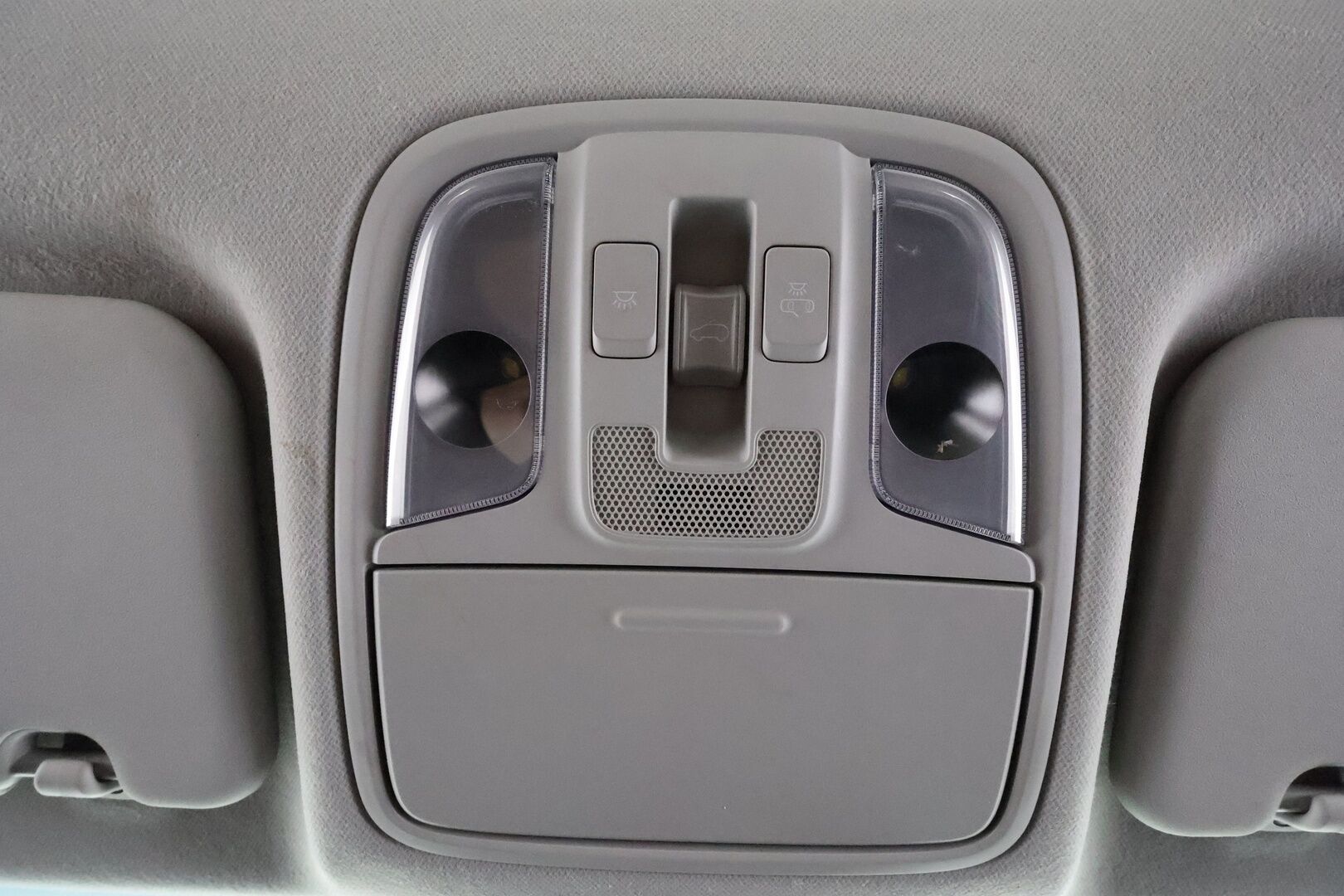 Kia NIRO 2019 Business Luxury 64 kWh 204 hv * ACC / P.kamera / ILP / Lasikattoluukku / JBL / Muistipenkki / Navi / Ilmastoidut nahat * - Akku kuntotarkastettu / Kahdet renkaat aluvanteilla / Merkkihuollettu