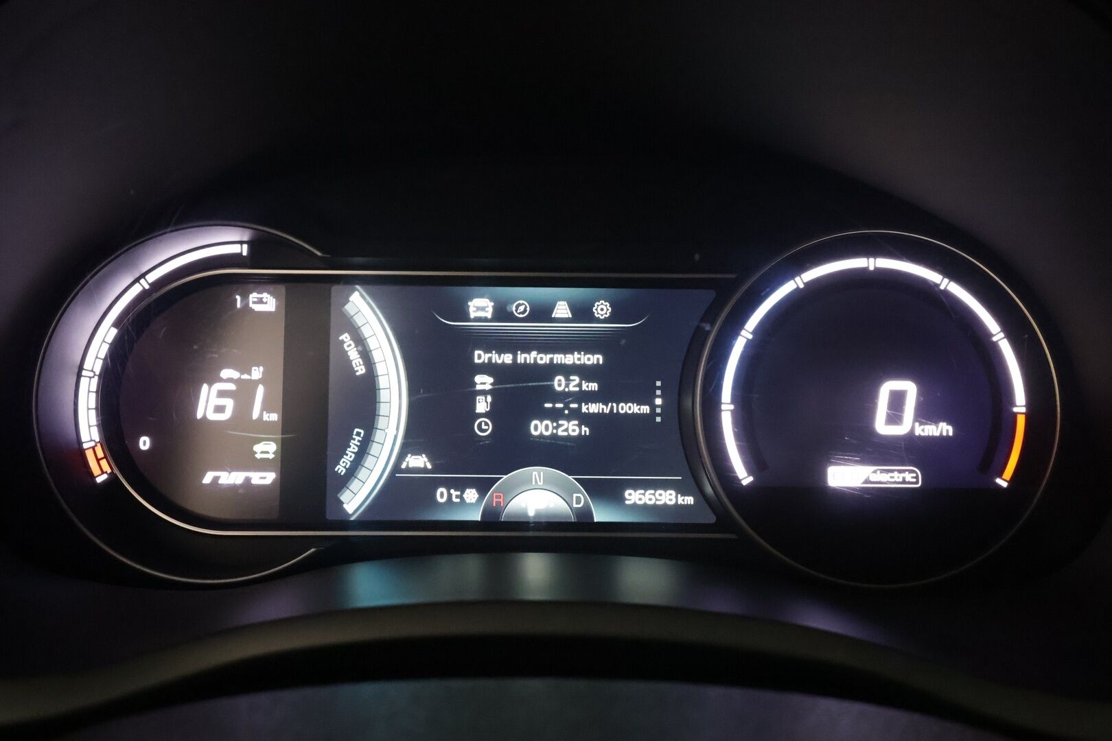 Kia NIRO 2019 Business Luxury 64 kWh 204 hv * ACC / P.kamera / ILP / Lasikattoluukku / JBL / Muistipenkki / Navi / Ilmastoidut nahat * - Akku kuntotarkastettu / Kahdet renkaat aluvanteilla / Merkkihuollettu