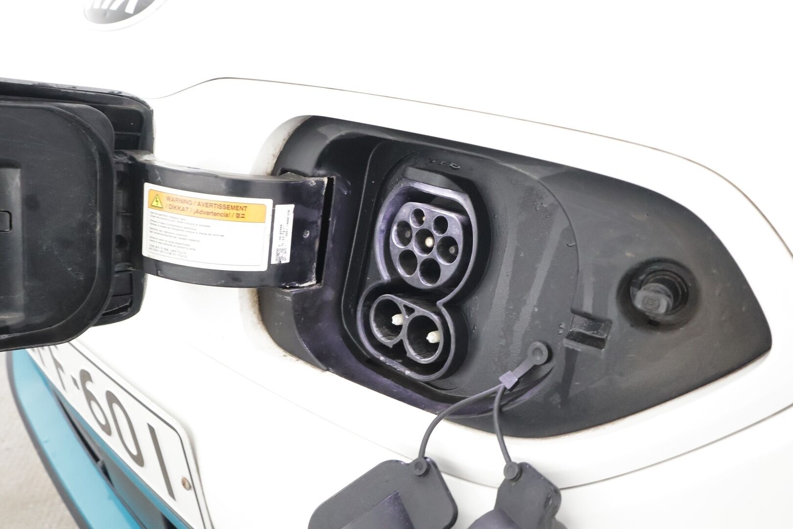 Kia Niro Electric 2019 Business Luxury 64 kWh 204 hv * ACC / P.kamera / ILP / Lasikattoluukku / JBL / Muistipenkki / Navi / Ilmastoidut nahat * - Akku kuntotarkastettu / Kahdet renkaat aluvanteilla / Merkkihuollettu