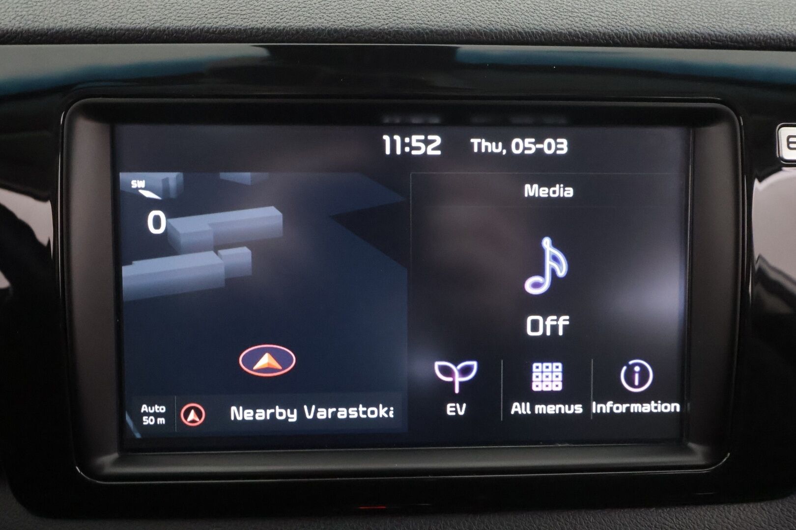 Kia NIRO 2019 Business Luxury 64 kWh 204 hv * ACC / P.kamera / ILP / Lasikattoluukku / JBL / Muistipenkki / Navi / Ilmastoidut nahat * - Akku kuntotarkastettu / Kahdet renkaat aluvanteilla / Merkkihuollettu