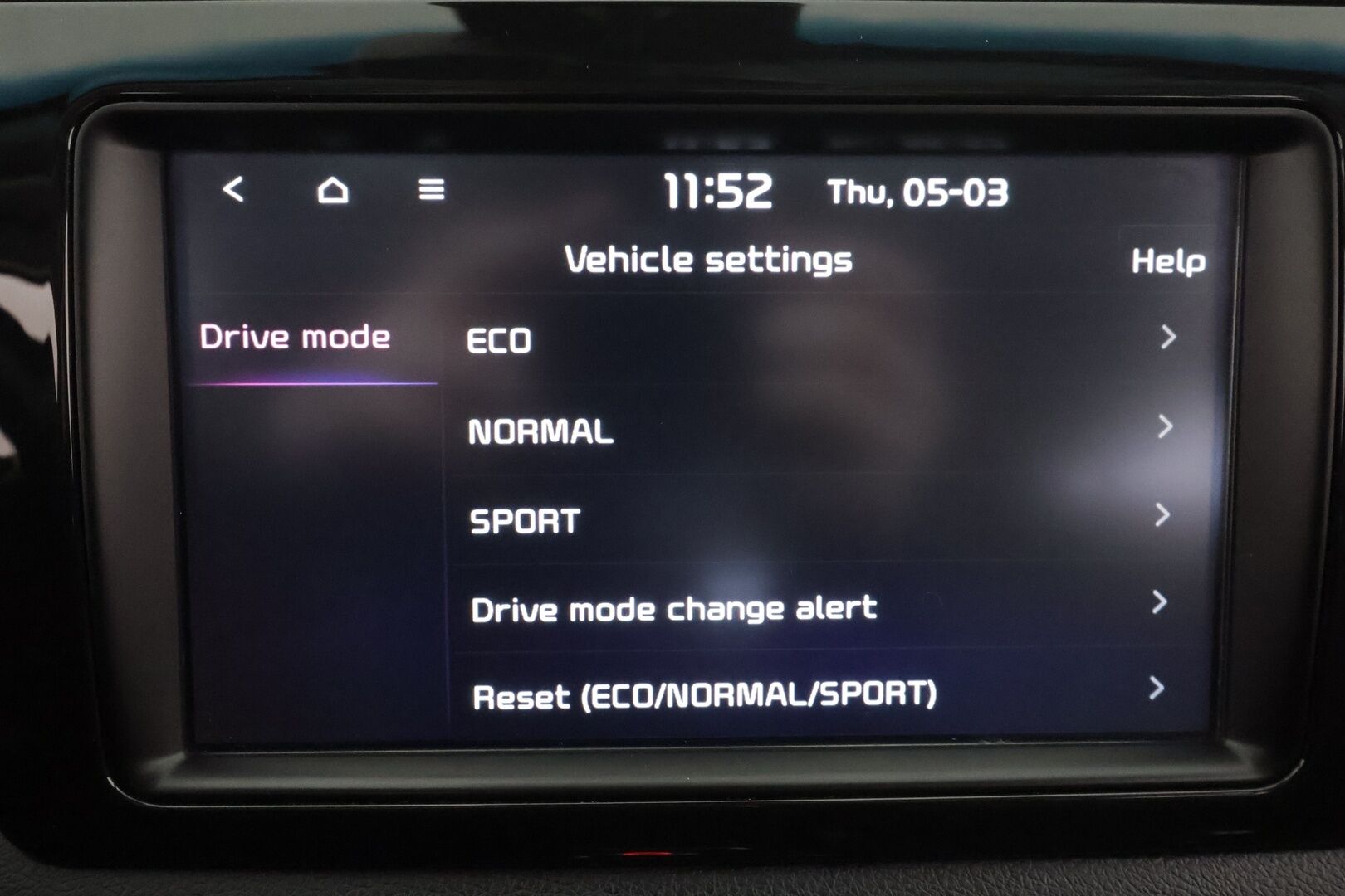 Kia NIRO 2019 Business Luxury 64 kWh 204 hv * ACC / P.kamera / ILP / Lasikattoluukku / JBL / Muistipenkki / Navi / Ilmastoidut nahat * - Akku kuntotarkastettu / Kahdet renkaat aluvanteilla / Merkkihuollettu