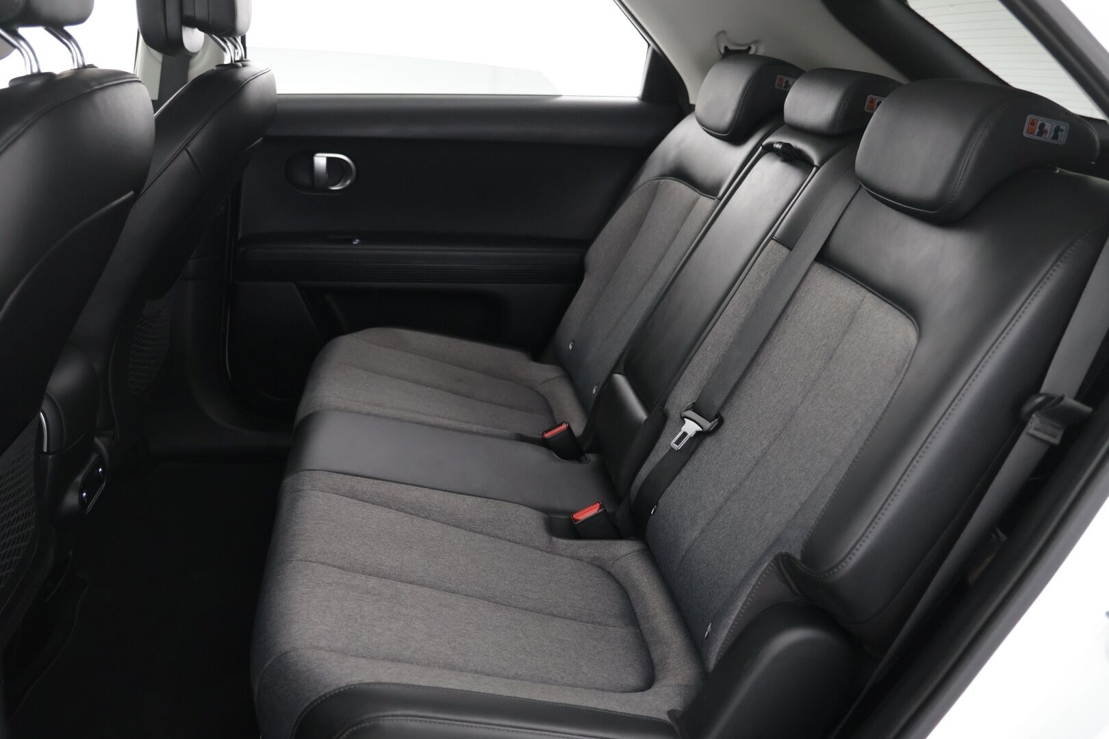 Hyundai IONIQ 5 2022 73 kWh 217 hv Style 5d - Adaptiivinen vakionopeudensäädin | P-Kamera | LED | Digimittaristo | Carplay | Bluelink | 
