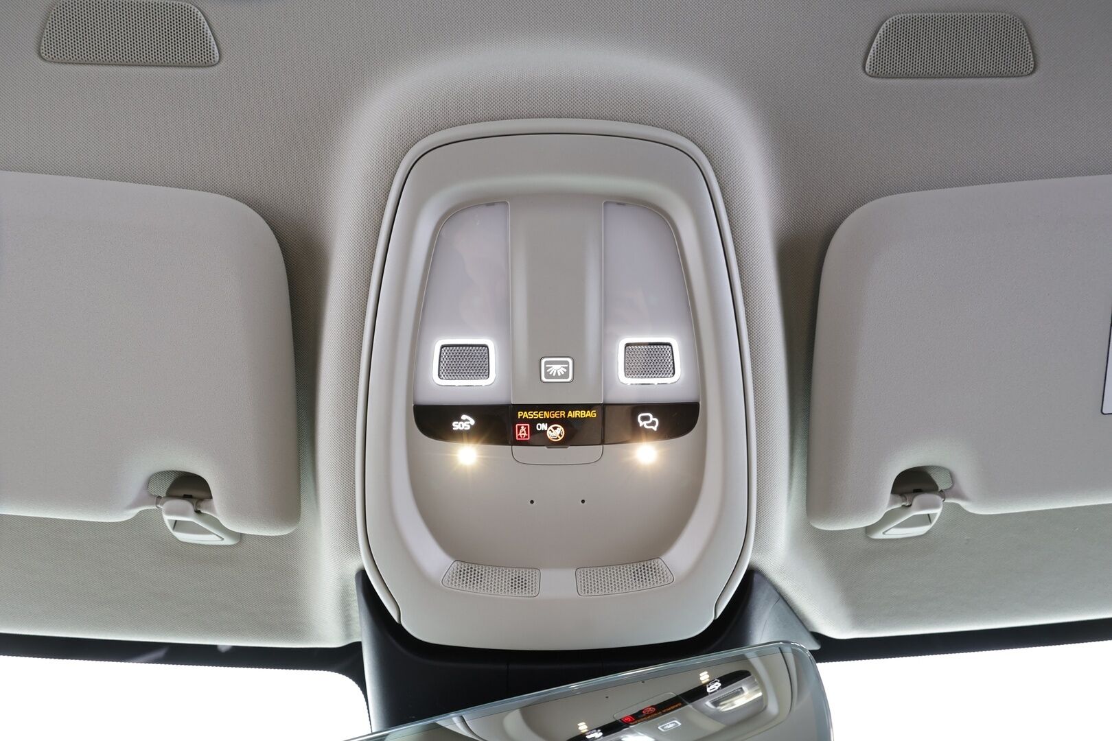 Volvo V60 2023 B4 MHEV Business Plus Dark DCT aut - | Pilot assist | Webasto | Koukku | Full-LED | High Performance Audio | Muistinahat | P.kamera | Ratinlämmitys | keyless | Apple&Android | 1.Om Suomi-auto | Kahdet Renkaat |