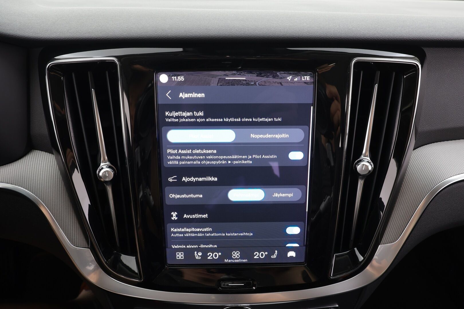 Volvo V60 2023 B4 MHEV Business Plus Dark DCT aut - | Pilot assist | Webasto | Koukku | Full-LED | High Performance Audio | Muistinahat | P.kamera | Ratinlämmitys | keyless | Apple&Android | 1.Om Suomi-auto | Kahdet Renkaat |