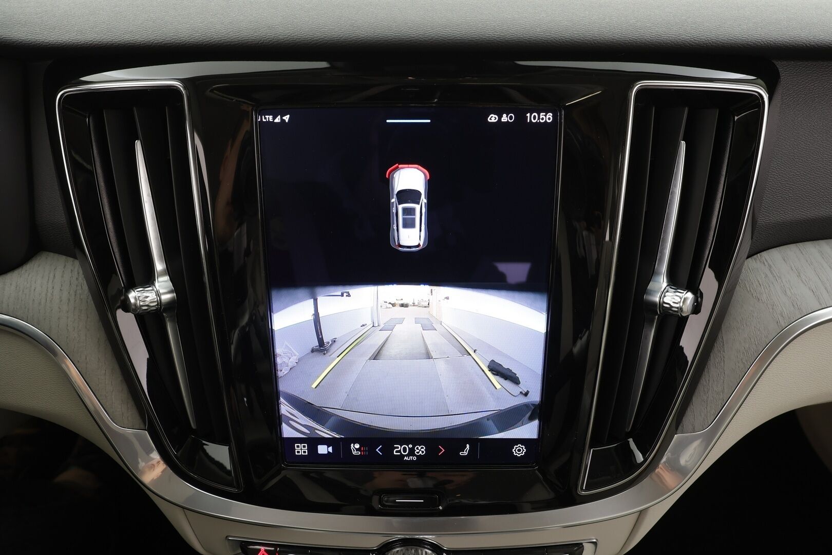 Volvo V60 2023 B3 MHEV Business Plus Bright DCT aut * Webasto / ACC / Full-LED / P.kamera / Sportnahat Muistilla / Navi / Keyless * - 1-om Suomi-auto / Kahdet renkaat aluvanteilla / Merkkihuollot - HULLUT AVAJAISHULINAT KORKOTARJOUS 3,29 %