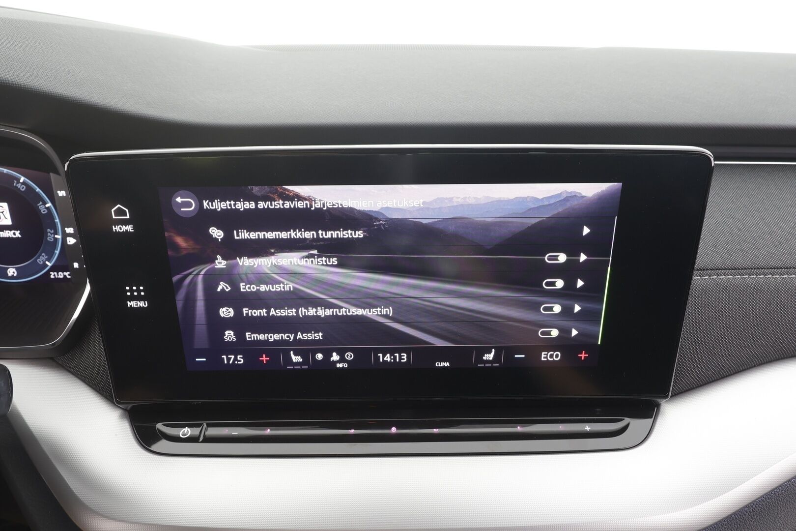 Skoda Octavia 2022 Combi 1.4 TSI PHEV Style iV DSG Autom. - 1Om Suomiauto | Webasto | ACC | Crystal Matrix LED | HUD | Peruutuskamera | Muistipenkit | Merkkihuollot | Supervarusteet!