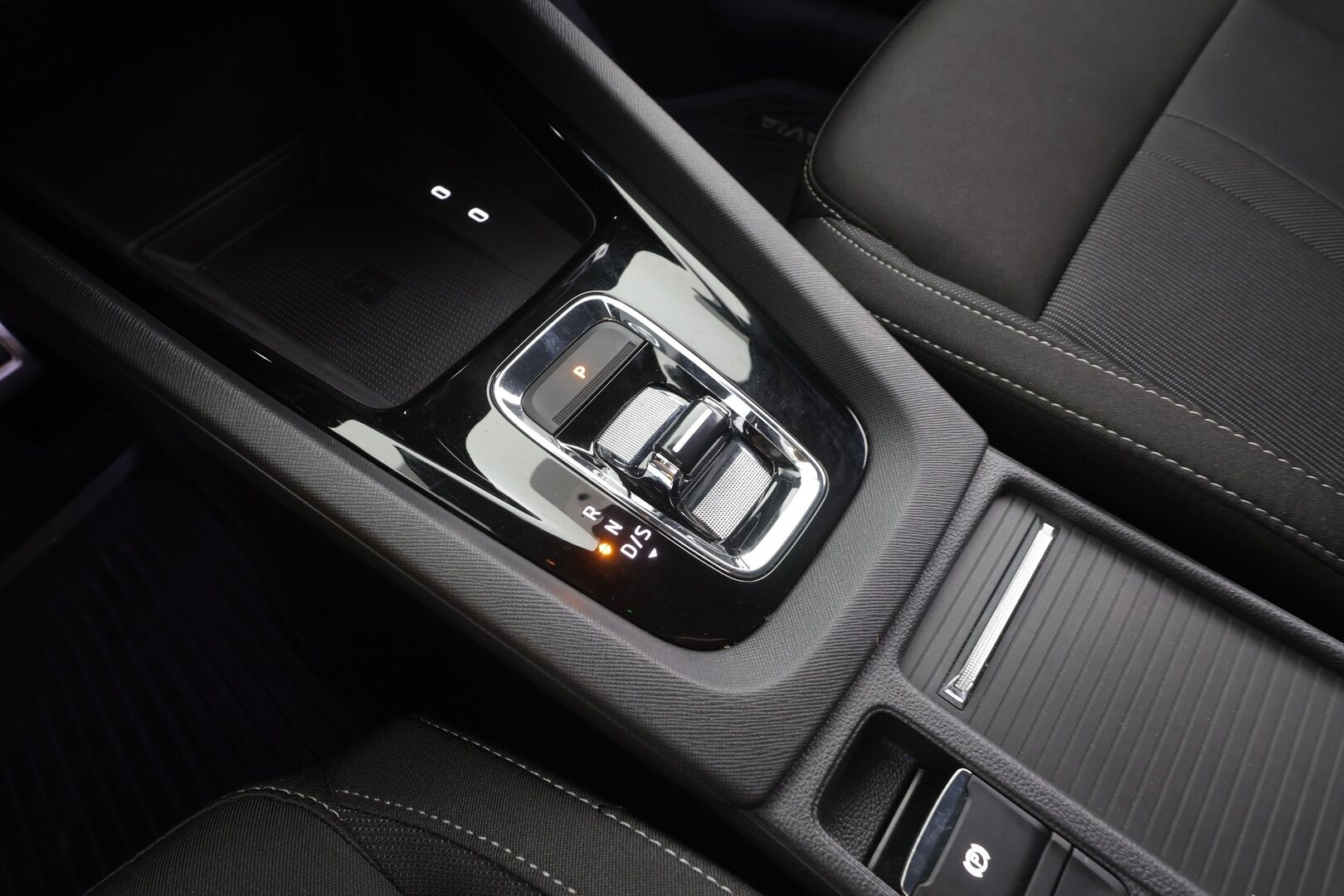 Skoda Octavia 2022 Combi 1.4 TSI PHEV Style iV DSG Autom. - 1Om Suomiauto | Webasto | ACC | Crystal Matrix LED | HUD | Peruutuskamera | Muistipenkit | Merkkihuollot | Supervarusteet!