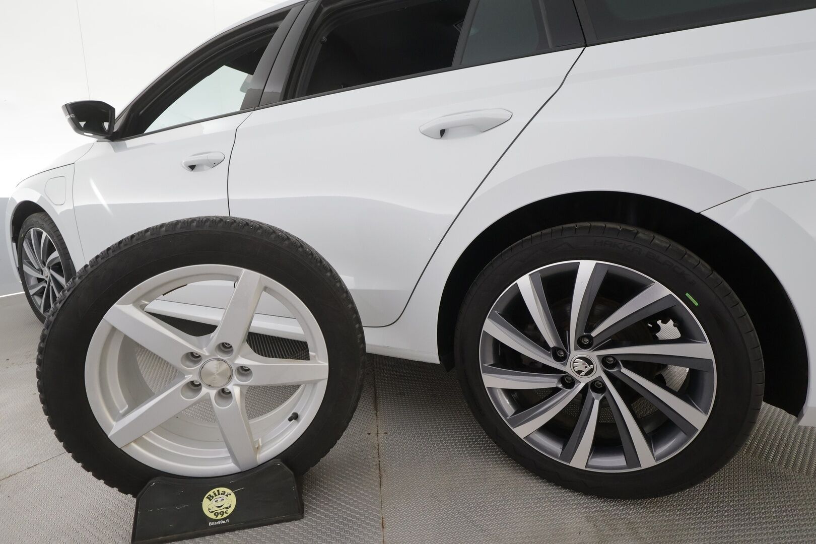 Skoda Octavia 2022 Combi 1.4 TSI PHEV Style iV DSG Autom. - 1Om Suomiauto | Webasto | ACC | Crystal Matrix LED | HUD | Peruutuskamera | Muistipenkit | Merkkihuollot | Supervarusteet!
