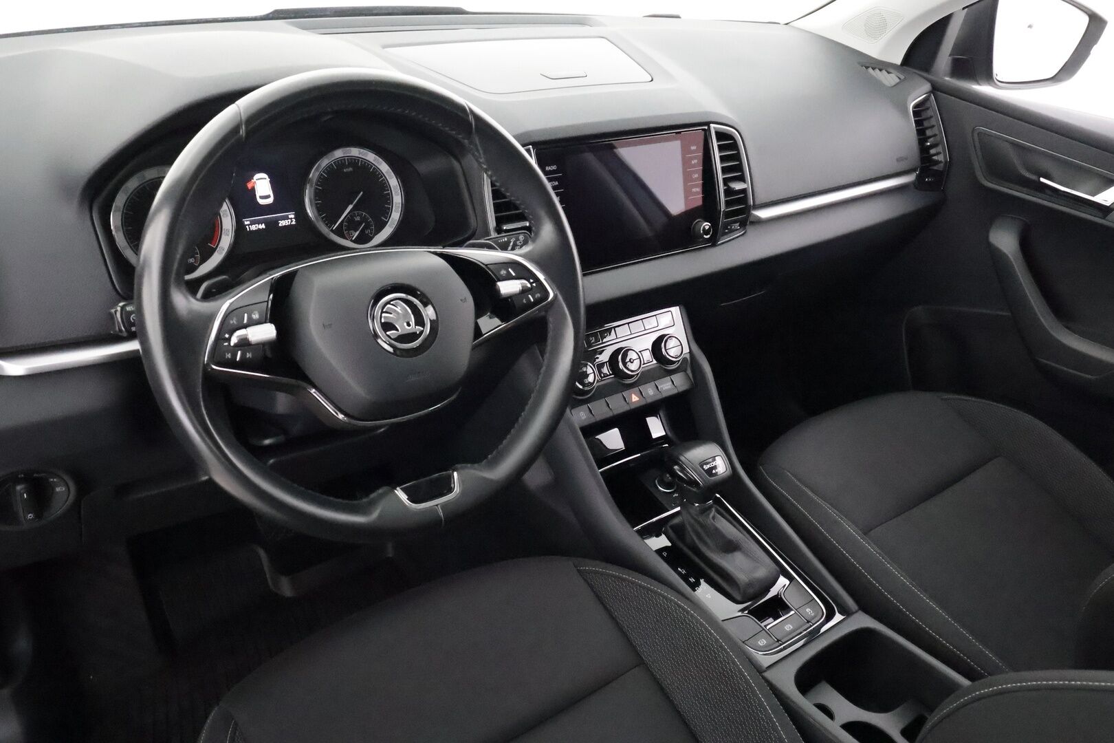 Skoda Karoq 2023 2.0 TDI 150 4x4 Ambition DSG Autom. -  | Vakkari | Webasto | LED | P. kamera | Ratinlämmitys | Apple&Android | 1.Om Suomi-auto | Kahdet Renkaat |