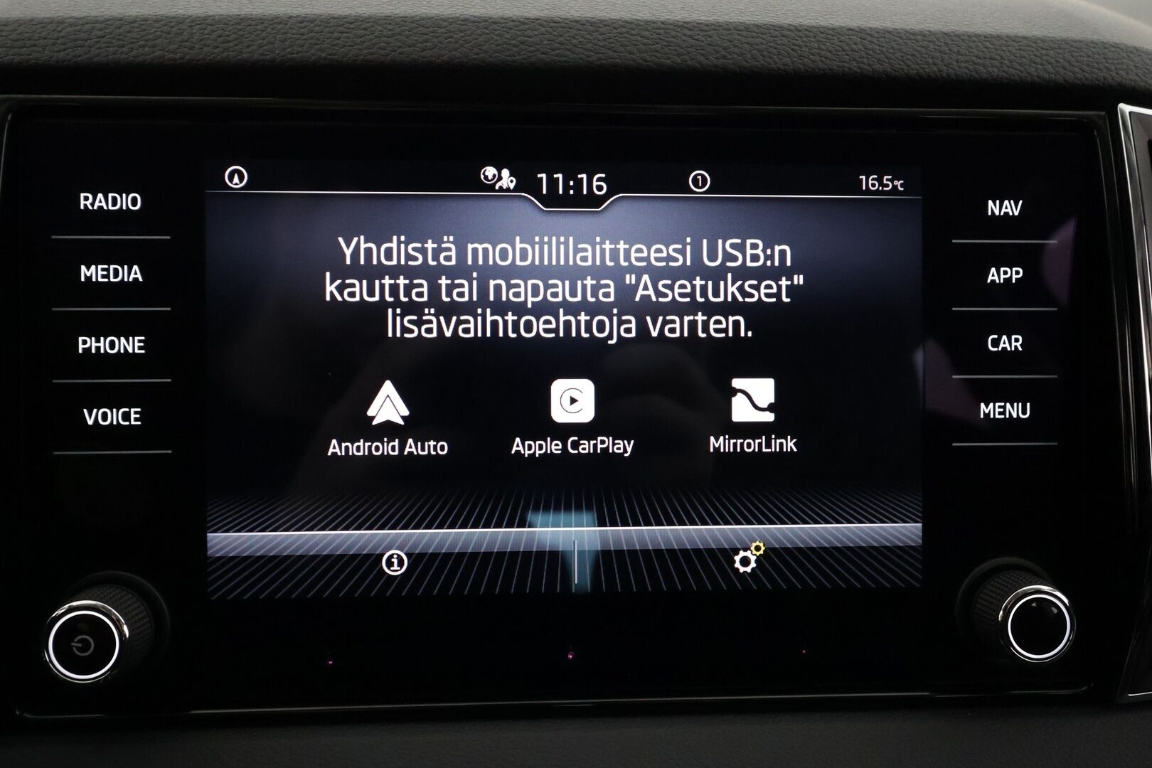 Skoda Karoq 2023 2.0 TDI 150 4x4 Ambition DSG Autom. -  | Vakkari | Webasto | LED | P. kamera | Ratinlämmitys | Apple&Android | 1.Om Suomi-auto | Kahdet Renkaat |