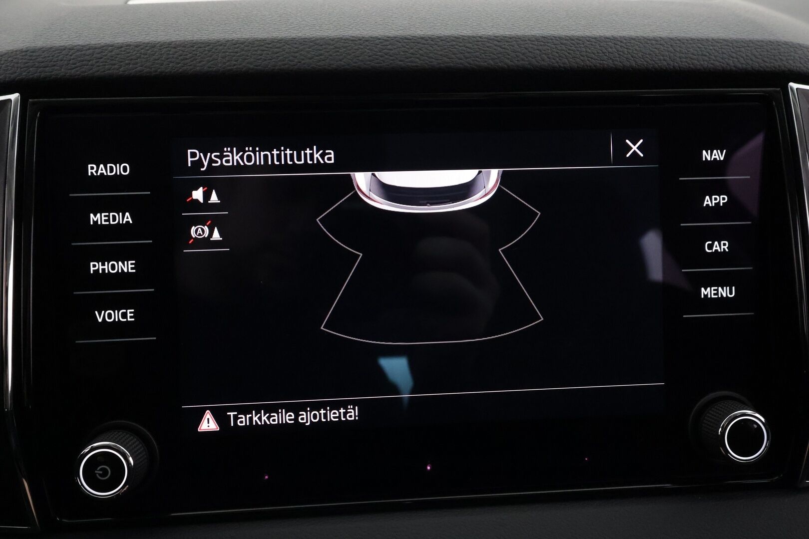 Skoda Karoq 2023 2.0 TDI 150 4x4 Ambition DSG Autom. -  | Vakkari | Webasto | LED | P. kamera | Ratinlämmitys | Apple&Android | 1.Om Suomi-auto | Kahdet Renkaat |