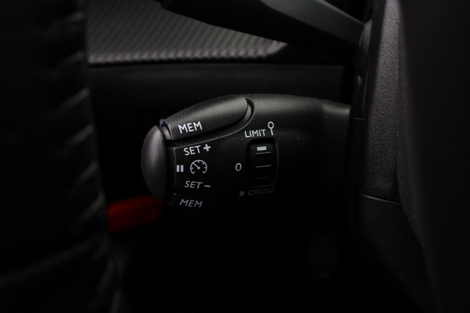 Peugeot 208 2023 Active PureTech 75 * 1-om Suomi-auto / Vakkari / Bluetooth / AC / Kaistavahti / Kahdet renkaat *