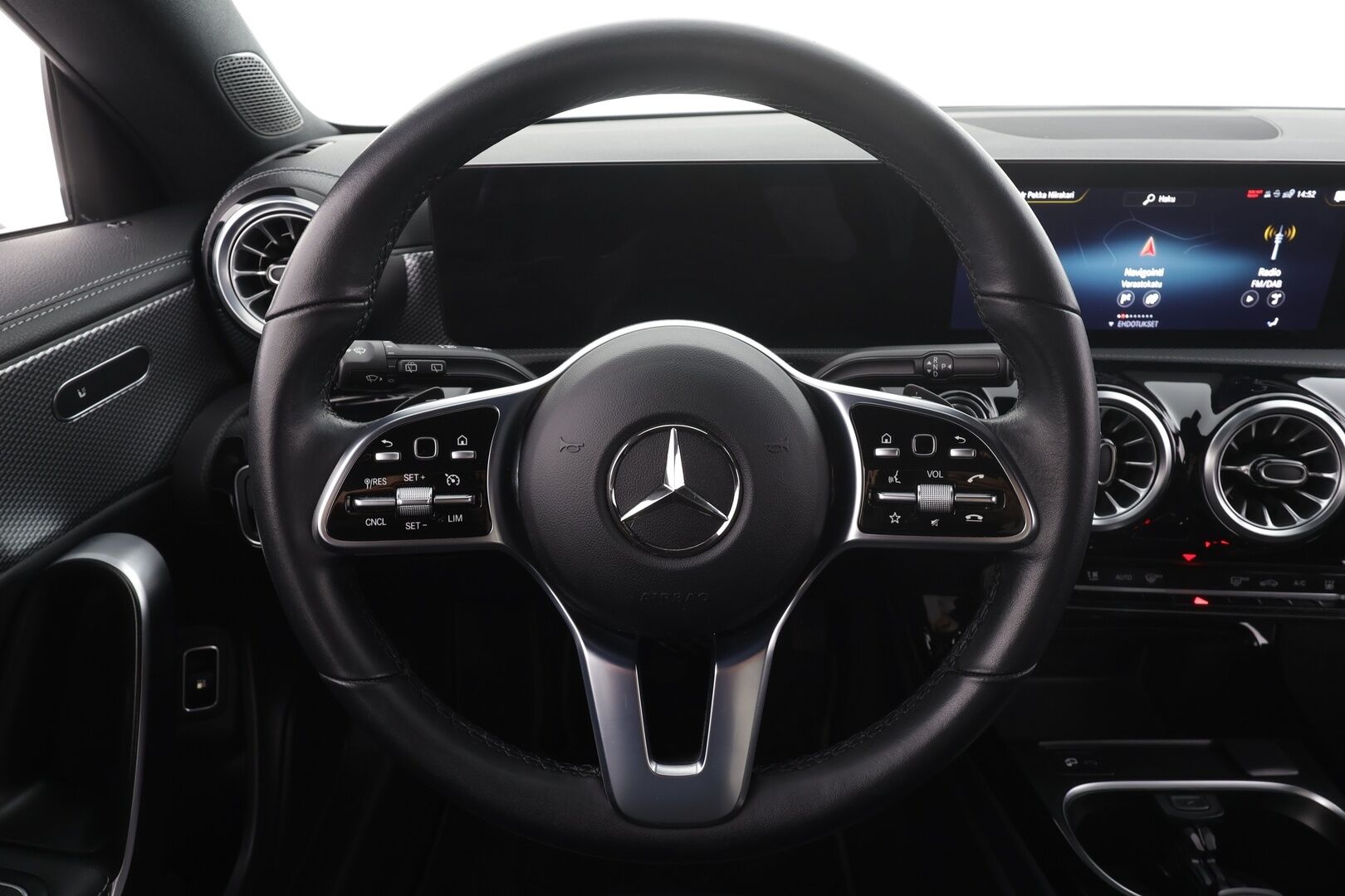 Mercedes-Benz CLA 2023 250 e A Shooting Brake Business Edition * Wide / Vakkari / P.Kamera / Koukku / High performance LED / Navi  * - Suomi-auto / Kahdet renkaat