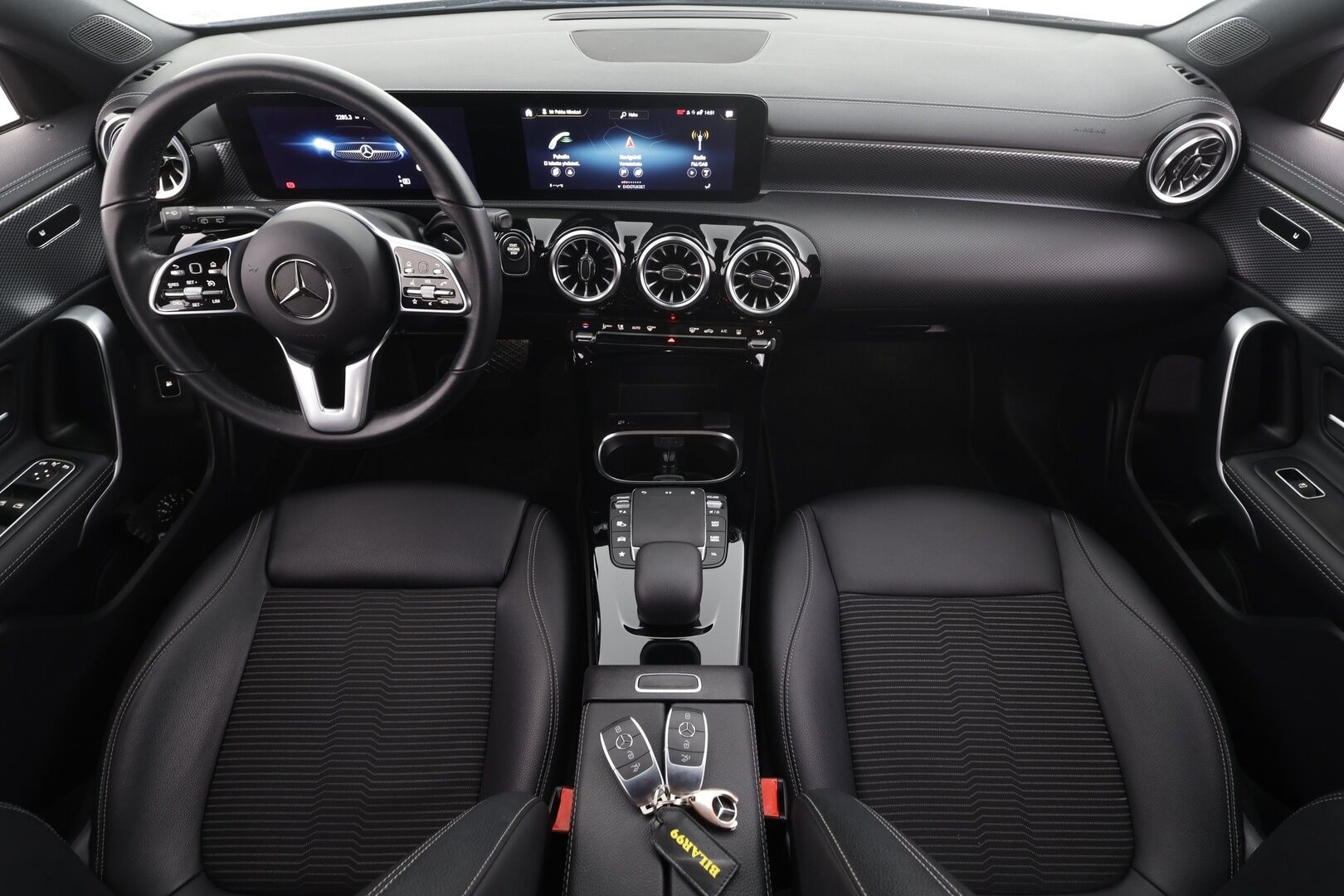 Mercedes-Benz CLA 2023 250 e A Shooting Brake Business Edition * Wide / Vakkari / P.Kamera / Koukku / High performance LED / Navi  * - Suomi-auto / Kahdet renkaat