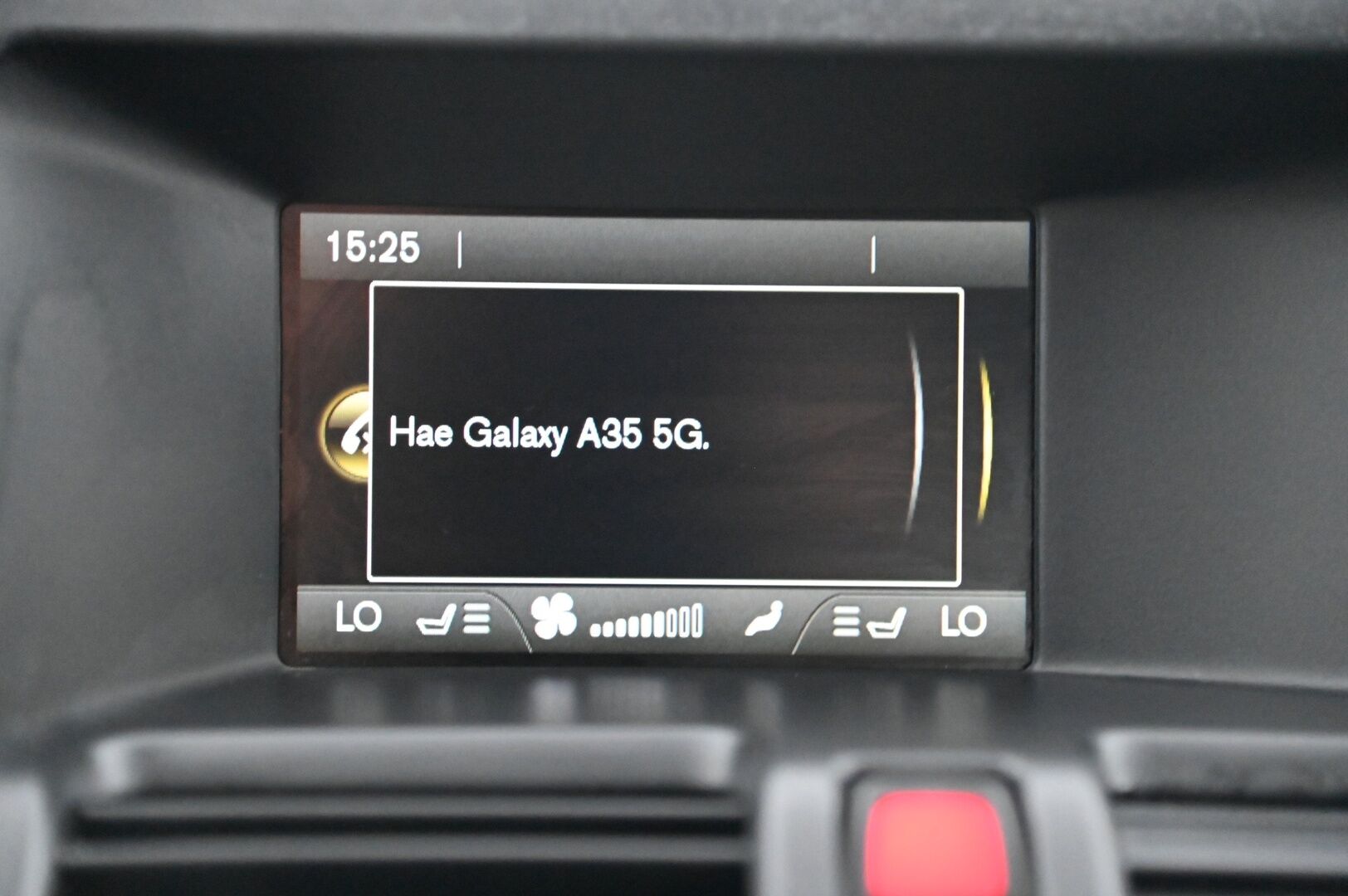 Volvo XC60 2011 D3 Summum aut *Webasto / Nahat / Koukku / BT* - *Kuskin penkki muistilla / Kahdet renkaat ja vanteet / Juuri huollettu!*