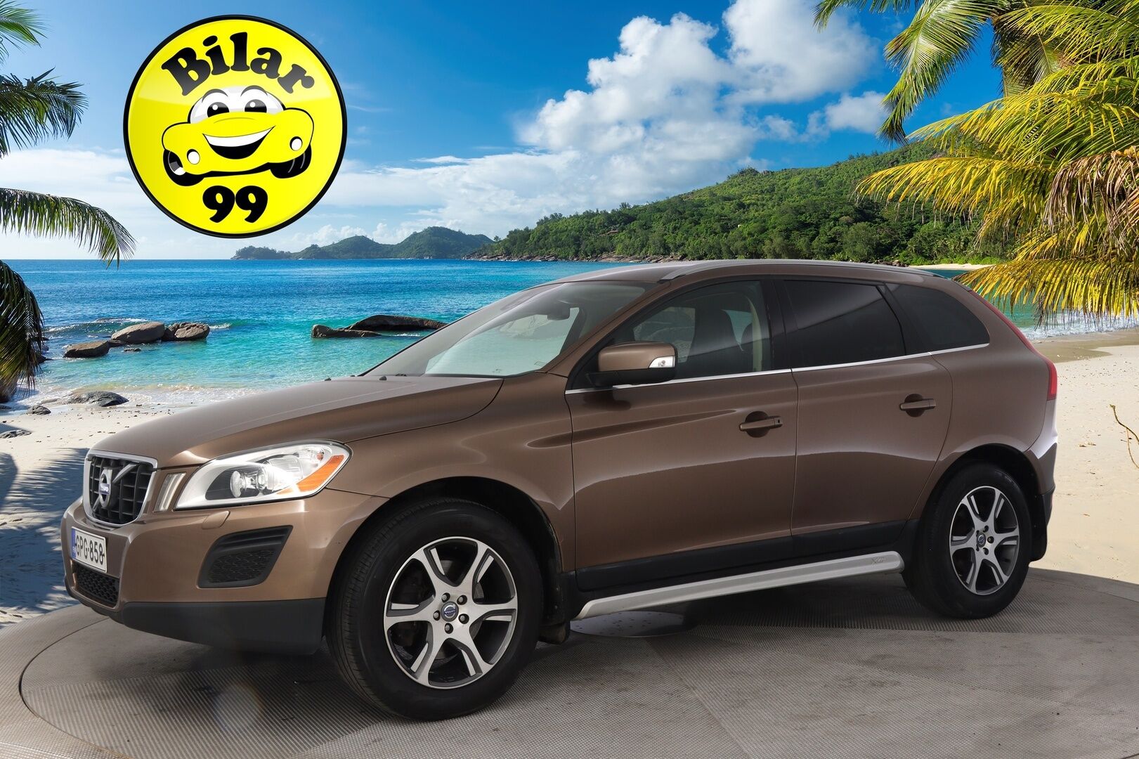 Volvo XC60 2011 D3 Summum aut *Webasto / Nahat / Koukku / BT* - *Kuskin penkki muistilla / Kahdet renkaat ja vanteet / Juuri huollettu!*