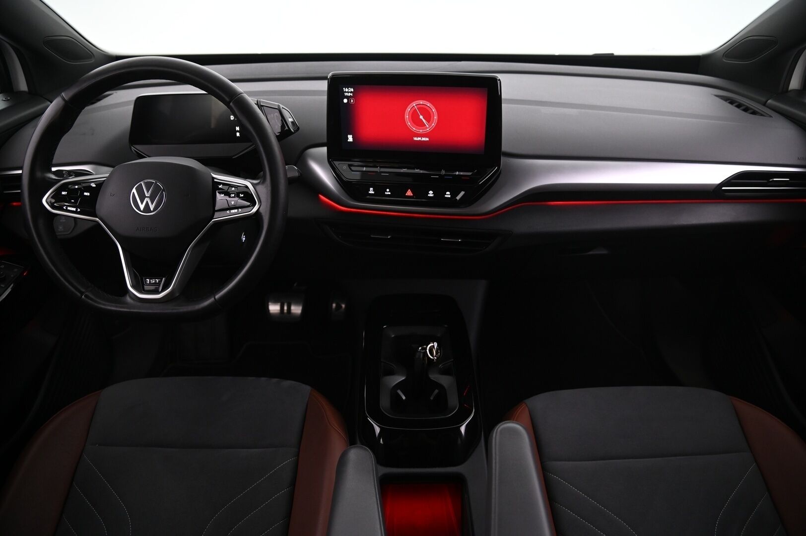 Volkswagen ID.4 2021 PRO 1st 150 KW - Adapt.vakkari | P.kamera | Lisälämmitin | 2x renkaat vanteilla | Carplay | SoH 92,7%
