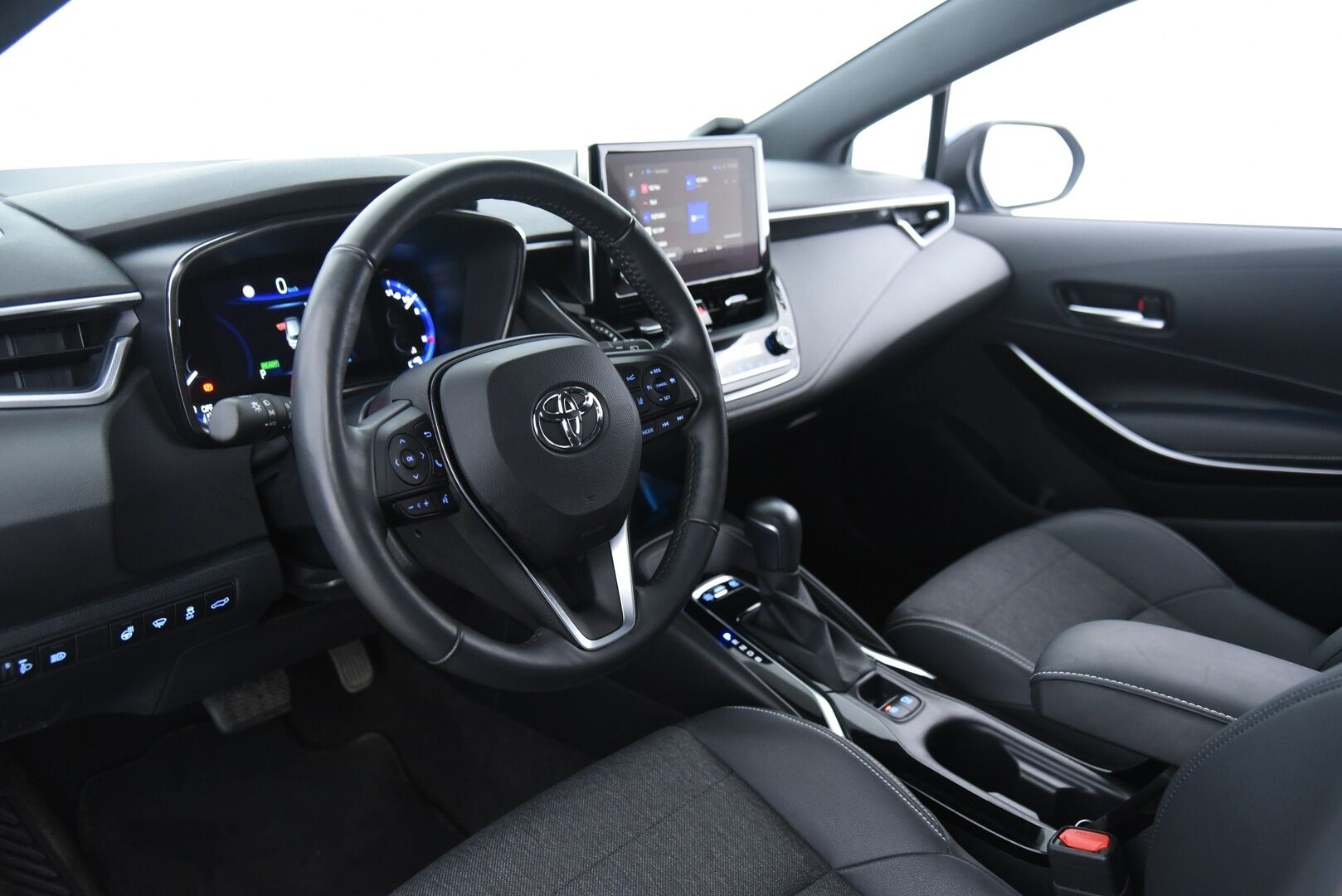 Toyota Corolla 2022 Touring Sports 1,8 Hybrid Prestige Edition - 1-om Suomi-auto / Adapt. vakkari / Led / P. Kamera / Ratinlämmitin