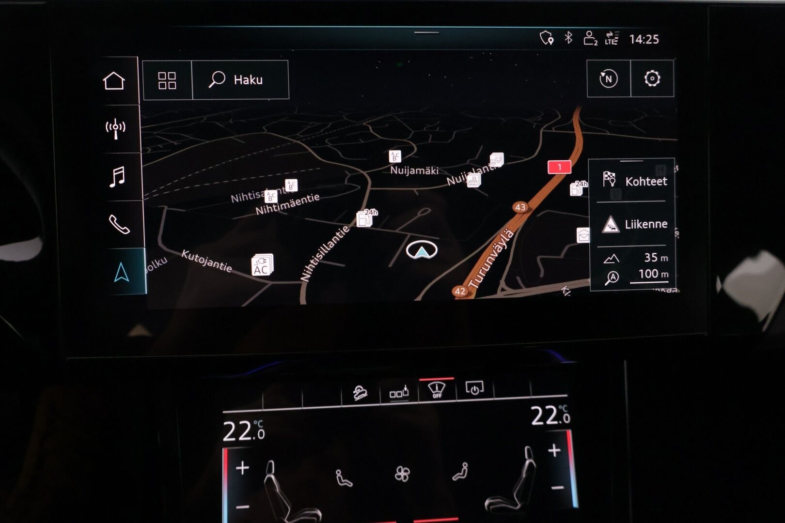 Audi e-tron 2019 55 Quattro* Adapt. Vak. / Sporttipenkit / HUD / Koukku / Muistipenkki / 360° Kamera / Navi / KESSY / Sähkökontti / Koukku* - *2x latauskaapelit / 2x Renkaat & Vanteet / Kattava huoltohistoria!*