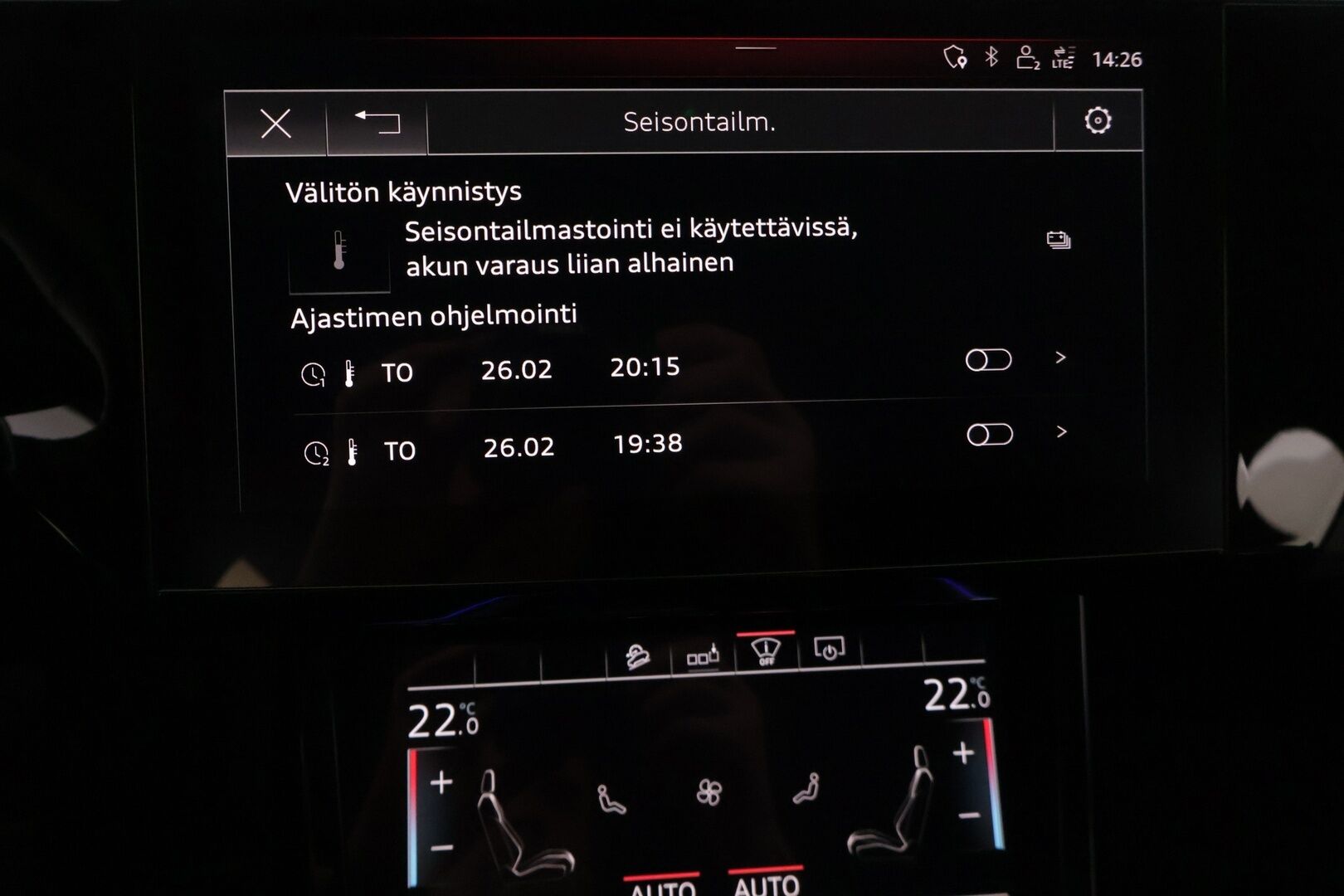 Audi e-tron 2019 55 Quattro* Adapt. Vak. / Sporttipenkit / HUD / Koukku / Muistipenkki / 360° Kamera / Navi / KESSY / Sähkökontti / Koukku* - *2x latauskaapelit / 2x Renkaat & Vanteet / Kattava huoltohistoria!*