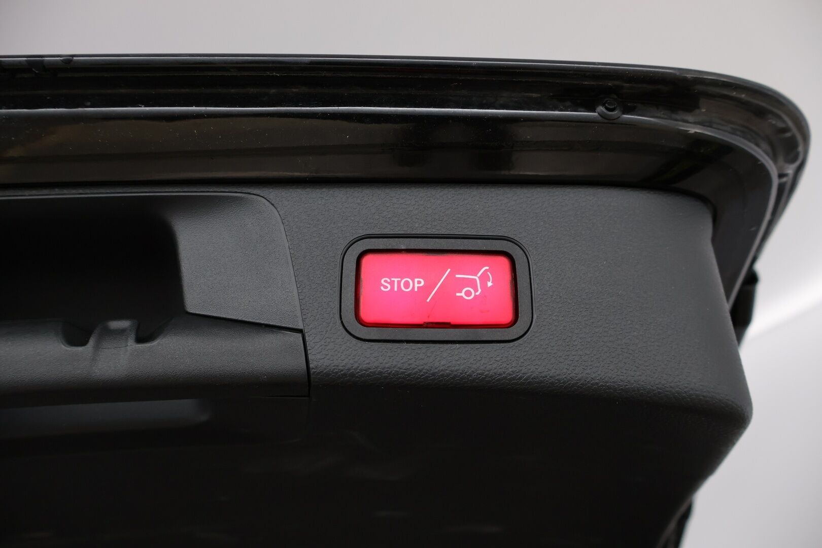 Mercedes-Benz C 2019 220 d T A Business Avantgarde * Webasto / Vetokoukku / Peruutuskamera / Puolinahat / Sporttipenkit / LED High Performance - Facelift / 2x Hyvät renkaat aluvantein / Juuri tullut Tampereelle! - HULLUT JOULUT KORKOTARJOUS 2,49% 