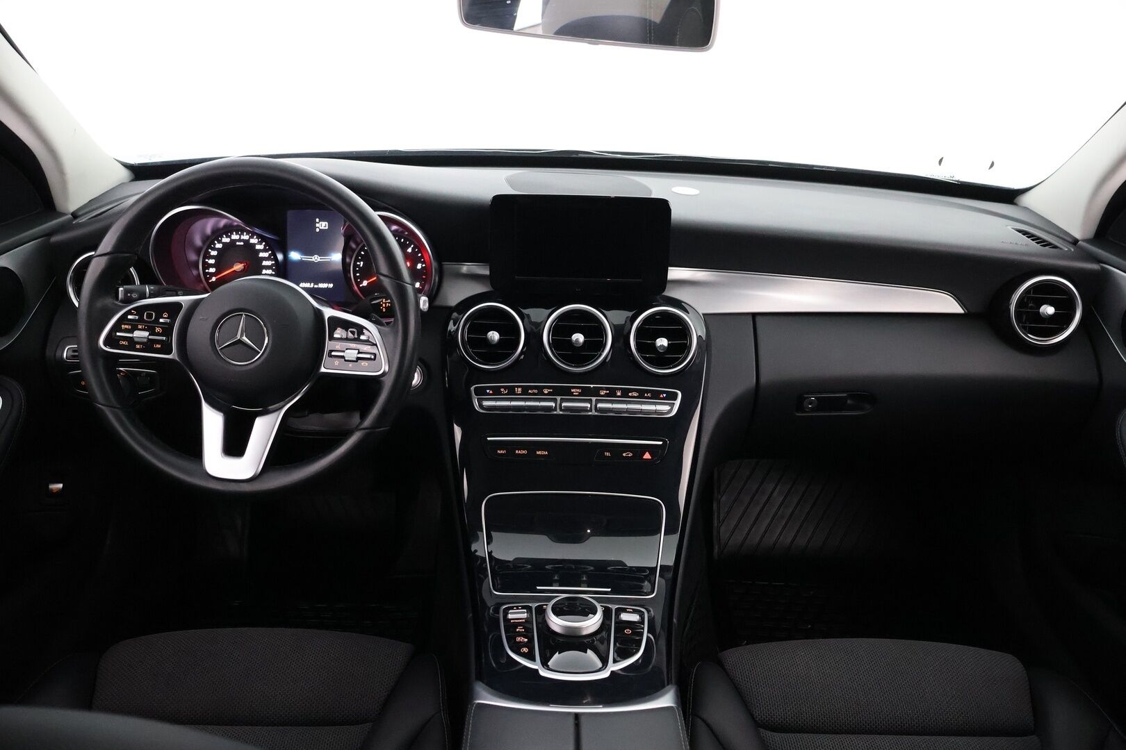 Mercedes-Benz C 2019 220 d T A Business Avantgarde * Webasto / Vetokoukku / Peruutuskamera / Puolinahat / Sporttipenkit / LED High Performance - Facelift / 2x Hyvät renkaat aluvantein / Juuri tullut Tampereelle! - HULLUT JOULUT KORKOTARJOUS 2,49% 