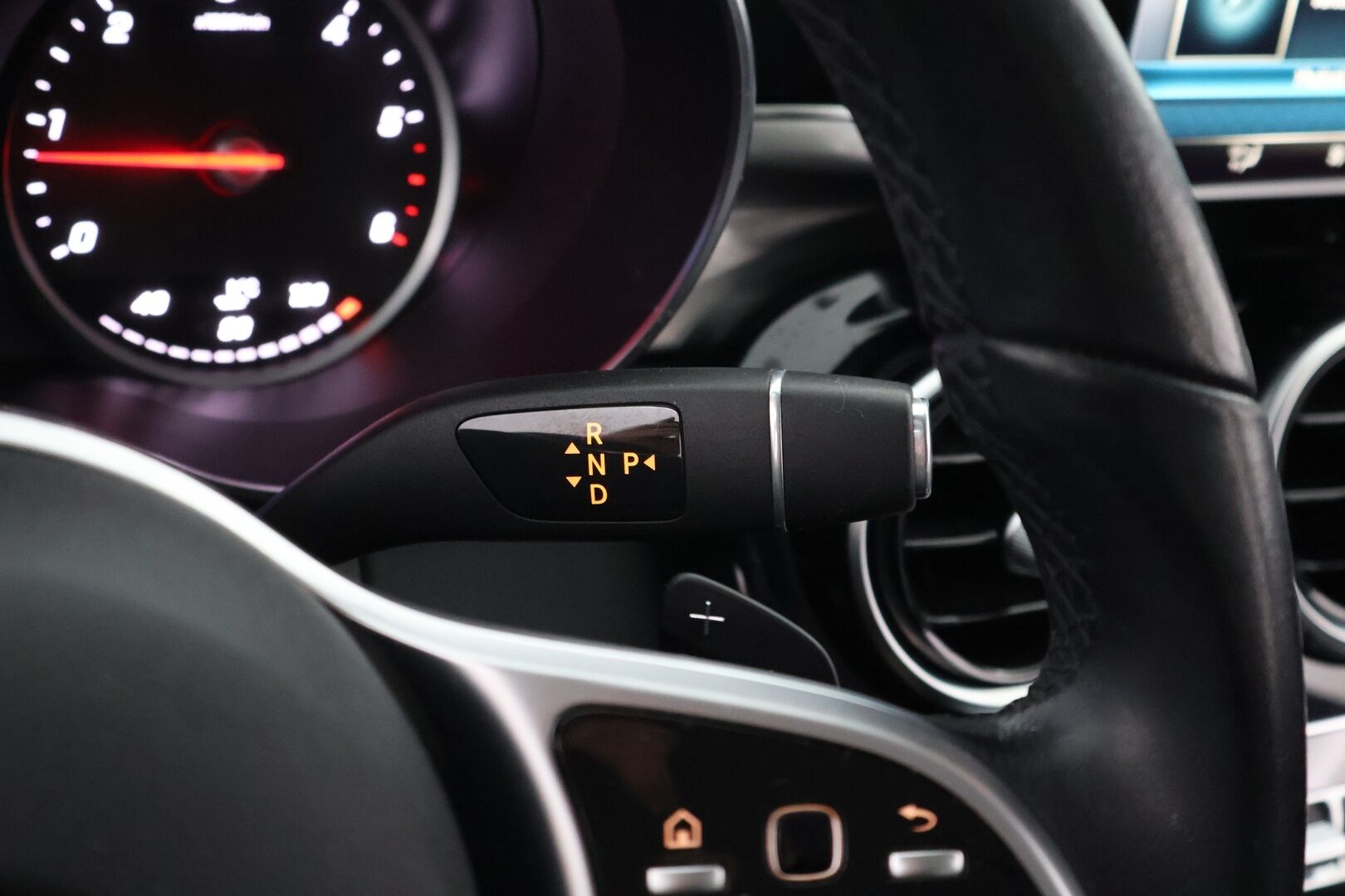 Mercedes-Benz C 2019 220 d T A Business Avantgarde * Webasto / Vetokoukku / Peruutuskamera / Puolinahat / Sporttipenkit / LED High Performance - Facelift / 2x Hyvät renkaat aluvantein / Juuri tullut Tampereelle! - HULLUT JOULUT KORKOTARJOUS 2,49% 