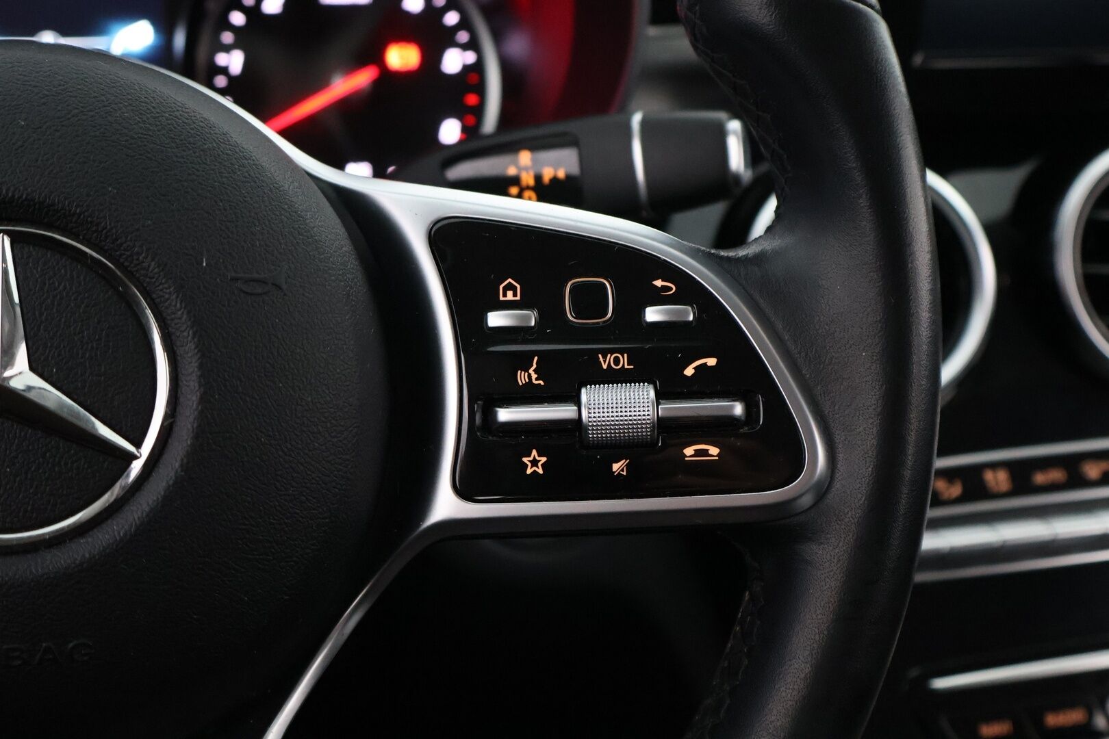 Mercedes-Benz C 2019 220 d T A Business Avantgarde * Webasto / Vetokoukku / Peruutuskamera / Puolinahat / Sporttipenkit / LED High Performance - Facelift / 2x Hyvät renkaat aluvantein / Juuri tullut Tampereelle! - HULLUT JOULUT KORKOTARJOUS 2,49% 