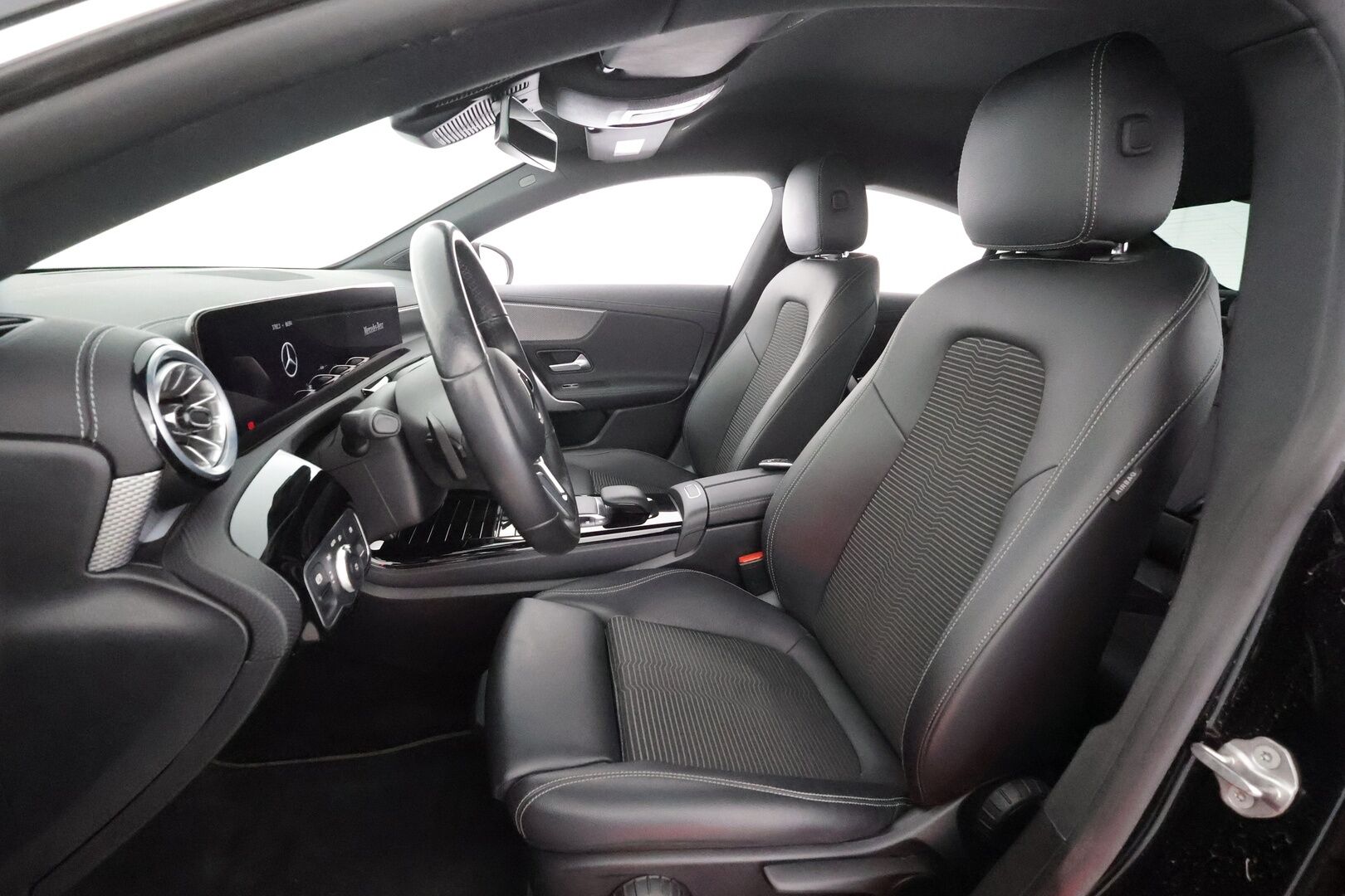 Mercedes-Benz CLA 2023 250 e A Business -  Widescreen | Distronic +