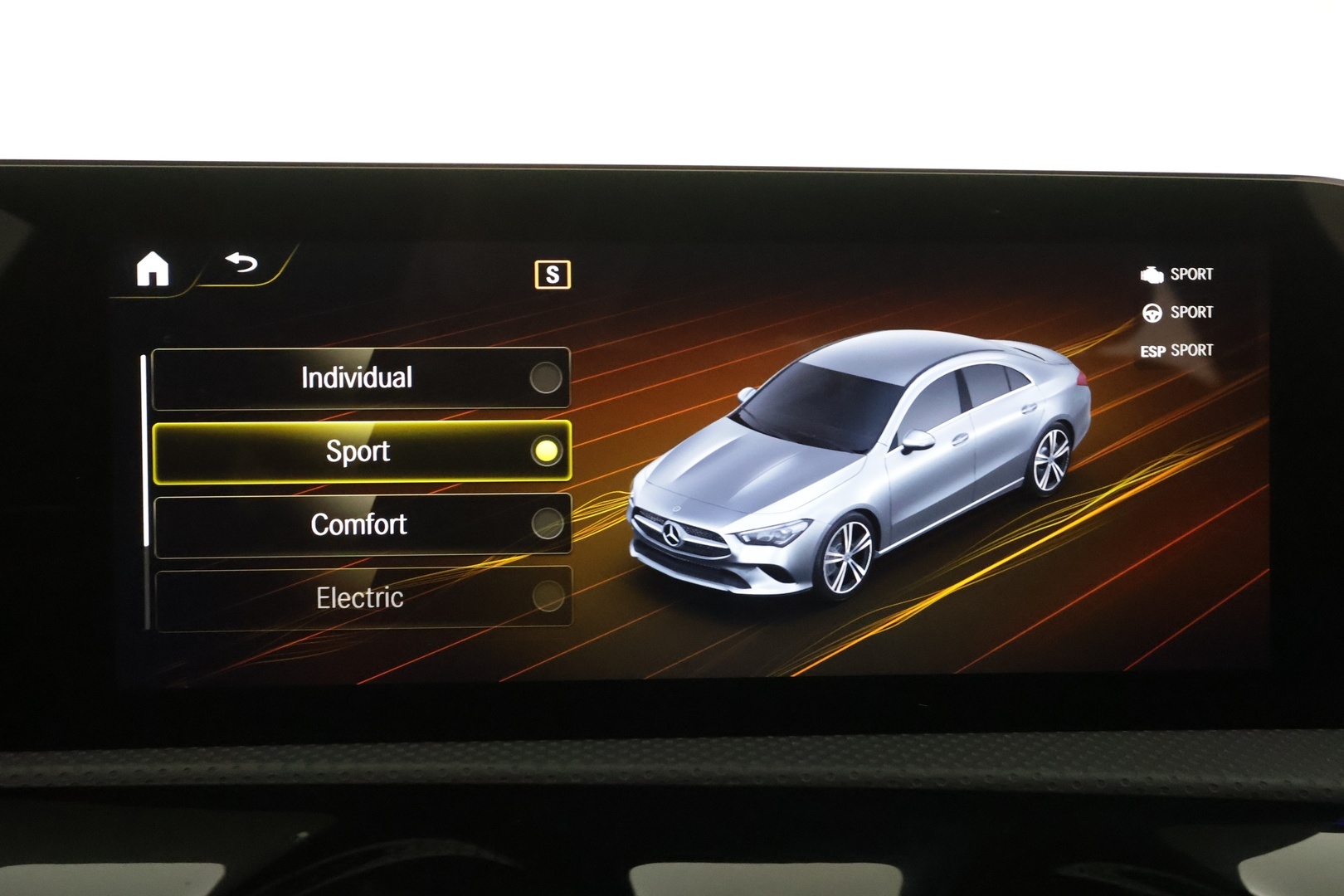 Mercedes-Benz CLA 2023 250 e A Business Edition * Widescreen / Distronic+ / LED / P.kamera / Apple&Android / Sporttipenkki * - Kaistavahti / Katveavustin / 1-om Suomi-auto / Kahdet renkaat aluvanteilla / 2x Latauskaapelit