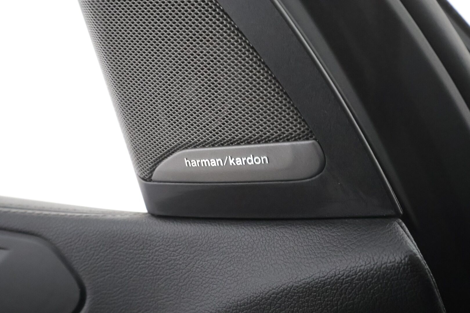 BMW X5 2022 G05 xDrive45e A Charged Edition M Sport * ACC / Adapt.LED / Koukku / Ilma-alusta / H&K / P.kamera / Muistipenkki / Sporttinahat * - 1.Om Suomi-auto / Akku kuntotarkastettu SoH 94% / Kahdet renkaat aluvanteilla / Merkkihuollettu / Juuri huollettu