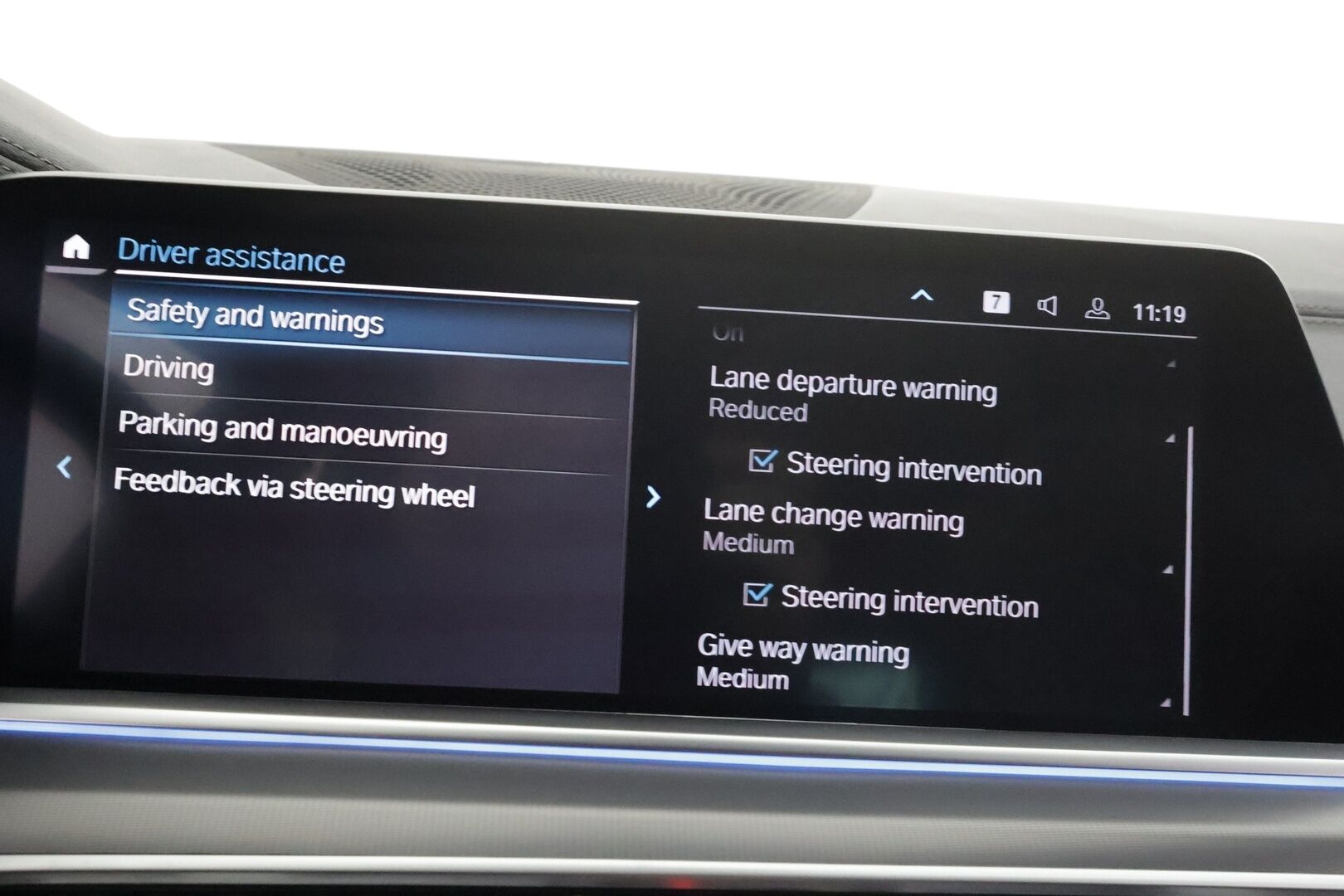 BMW X5 2022 G05 xDrive45e A Charged Edition M Sport * ACC / Adapt.LED / Koukku / Ilma-alusta / H&K / P.kamera / Muistipenkki / Sporttinahat * - 1.Om Suomi-auto / Akku kuntotarkastettu SoH 94% / Kahdet renkaat aluvanteilla / Merkkihuollettu / Juuri huollettu