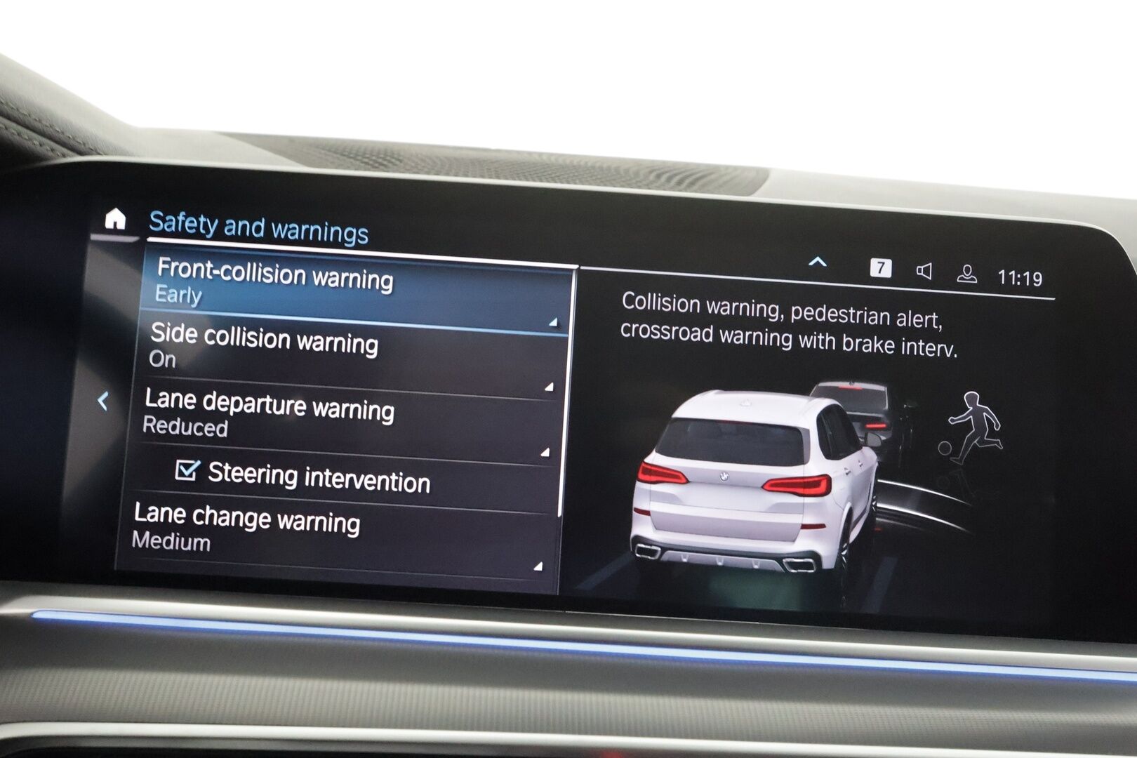 BMW X5 2022 G05 xDrive45e A Charged Edition M Sport * ACC / Adapt.LED / Koukku / Ilma-alusta / H&K / P.kamera / Muistipenkki / Sporttinahat * - 1.Om Suomi-auto / Akku kuntotarkastettu SoH 94% / Kahdet renkaat aluvanteilla / Merkkihuollettu / Juuri huollettu