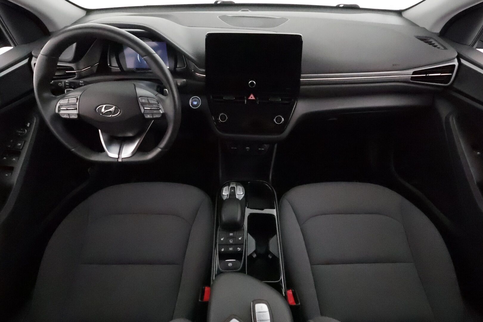 Hyundai IONIQ ELECTRIC 2021 38 kWh 136 hv **Adapt.vakkari / P.kamera / Navi / Ratinlämmitys / Infinity Audio / KeylessGo** - Akku kuntotarkastettu / Kahdet renkaat aluvanteilla