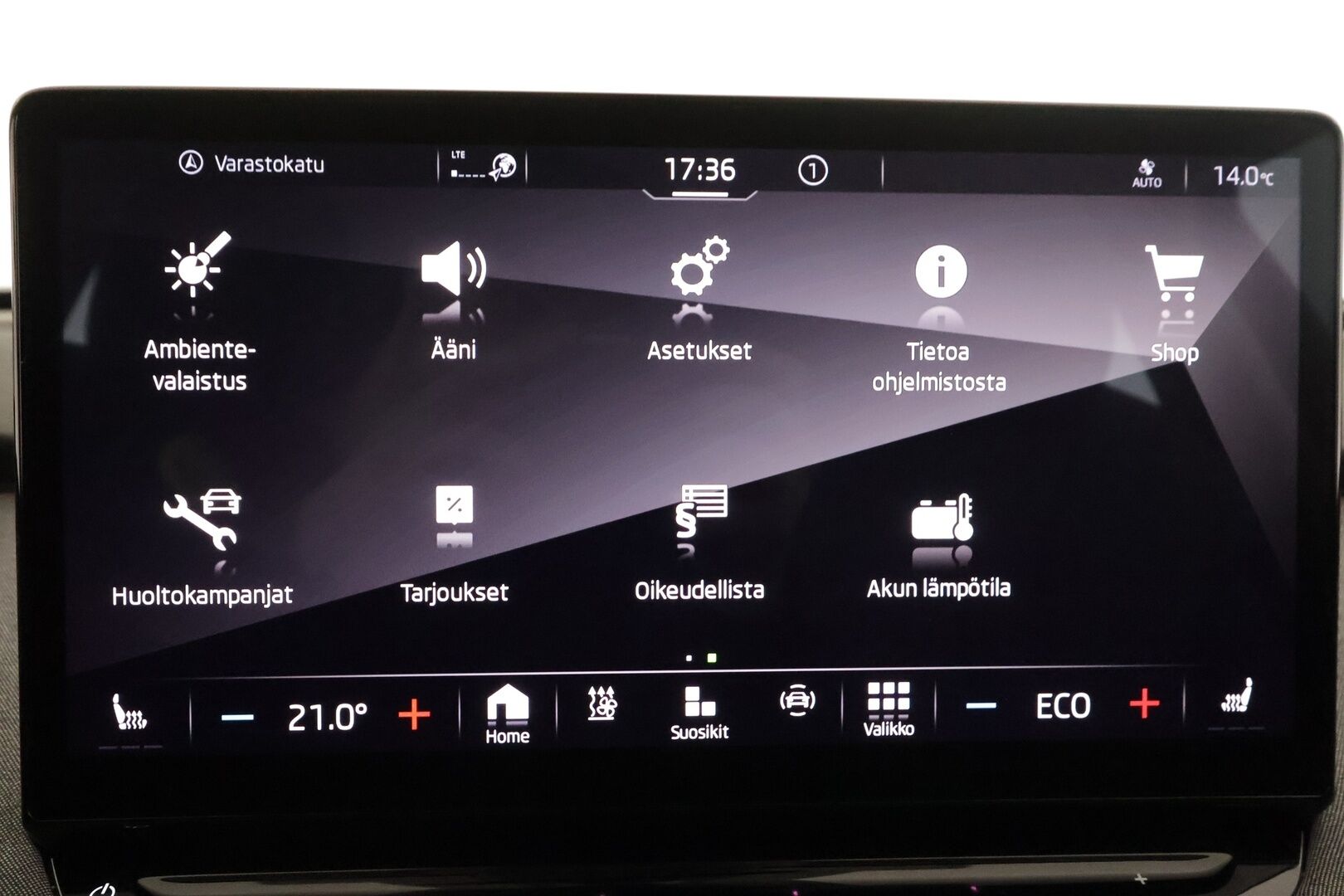 Skoda Enyaq 2022 80x 4x4 iV - | ACC | ILP | LED | Puolinahat | P.Kamera | Ratinlämmitys | Digimittaristo | Keyless | 1.Om Suomi-auto | Kahdet Renkaat | Merkkihuollettu |