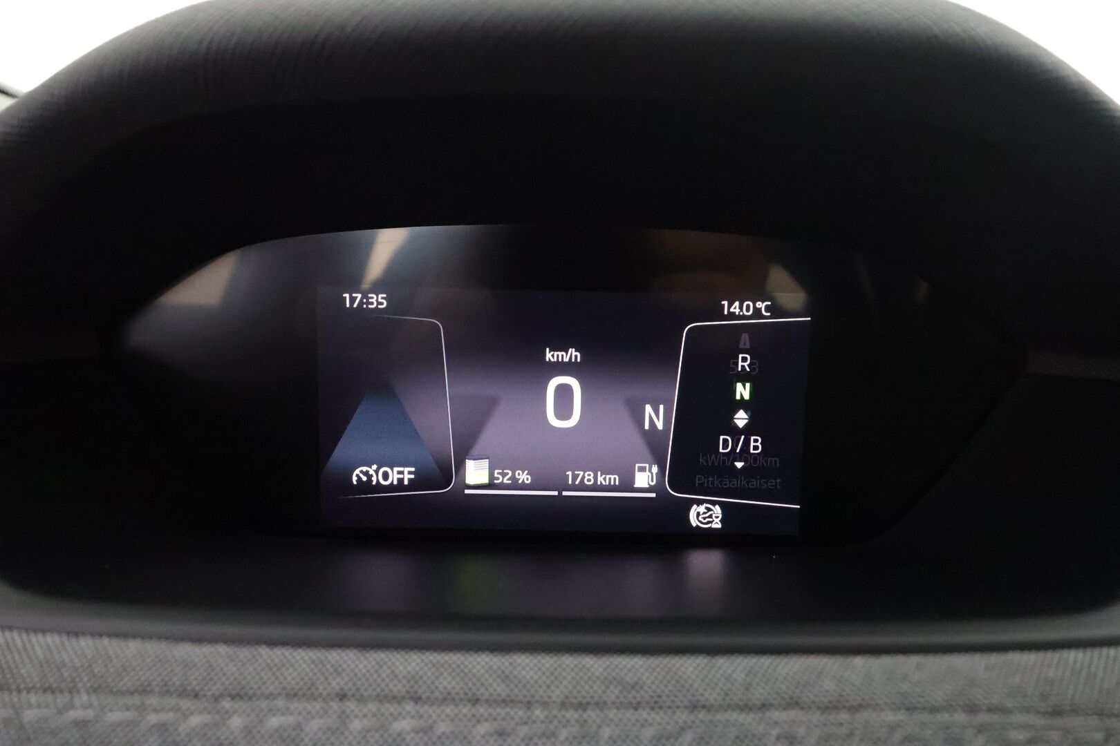 Skoda Enyaq 2022 80x 4x4 iV - | ACC | ILP | LED | Puolinahat | P.Kamera | Ratinlämmitys | Digimittaristo | Keyless | 1.Om Suomi-auto | Kahdet Renkaat | Merkkihuollettu |