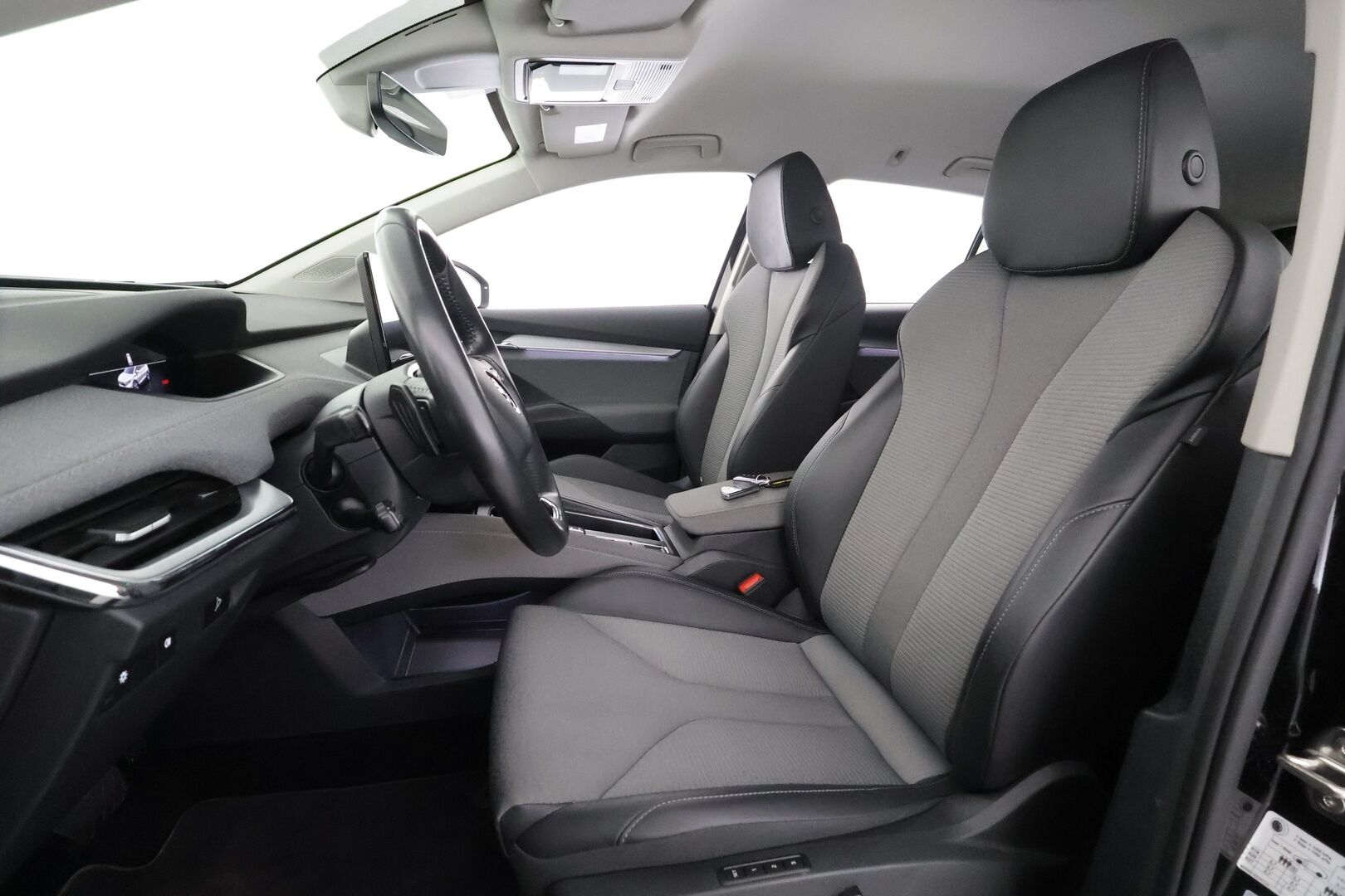 Skoda Enyaq 2022 80x 4x4 iV - | ACC | ILP | LED | Puolinahat | P.Kamera | Ratinlämmitys | Digimittaristo | Keyless | 1.Om Suomi-auto | Kahdet Renkaat | Merkkihuollettu |