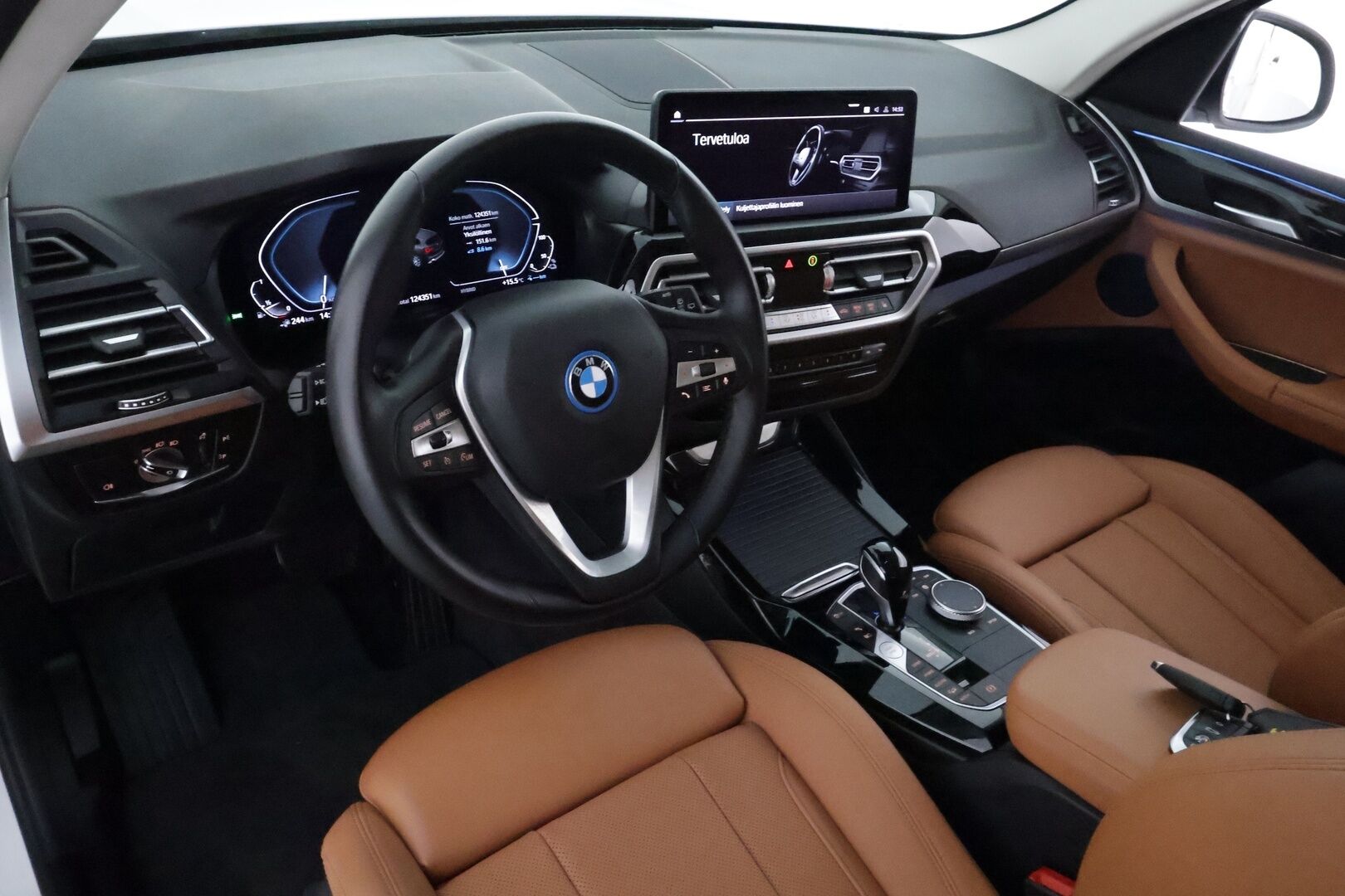 BMW X3 2022 G01 xDrive 30e A Charged Edition *HiFi / Adapt.LED / Koukku / Sporttipenkit muistilla / P.kamera / ComfortAccess* - 1 omisteinen Suomi-auto / Akku kuntotarkastettu SoH 92,4% / Digimittaristo / Apple&Android / Kahdet renkaat aluvanteilla - Osta nyt, maksa vasta ensi vuonna