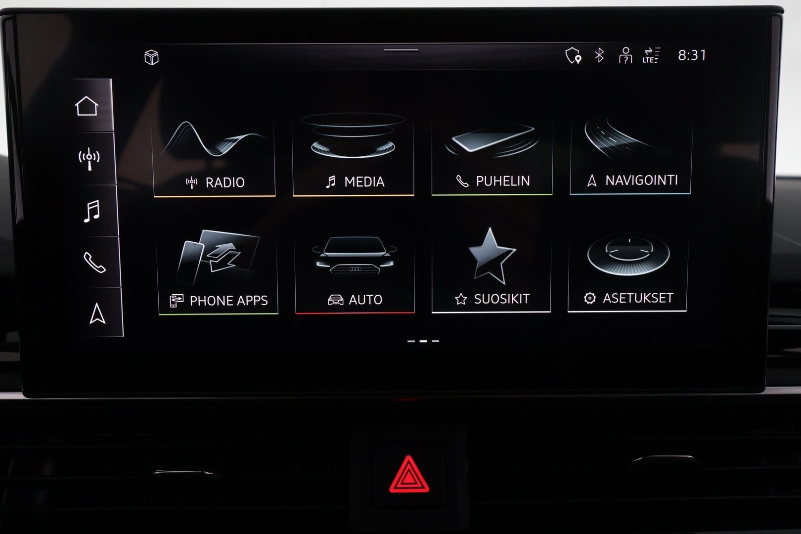 Audi A4 2023 Avant Business Advanced 40 TFSI 150 kW MHEV quattro S tronic - | ACC | Webasto | Puolinahat | S-Line sisäpaketti | Matrix | Digimittaristo | P.kamera | Sporttipenkit | Lämm. ratti | 1-om suomiauto | 2x renkaat aluin |