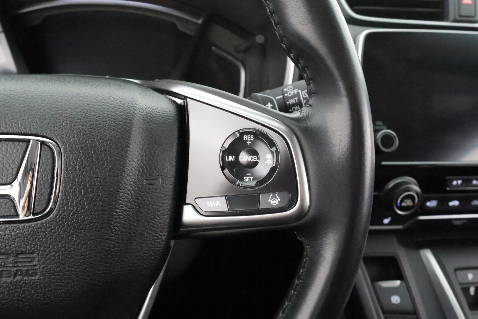 Honda CR-V 2022 Hybrid Elegance 2WD * ACC / LED / P.Kamera / Navi / Kaistavahti / Sisätilanlämmitin / KeylessGO * - 1-om Suomi-auto / Huippurenkaat / Merkkihuollettu!