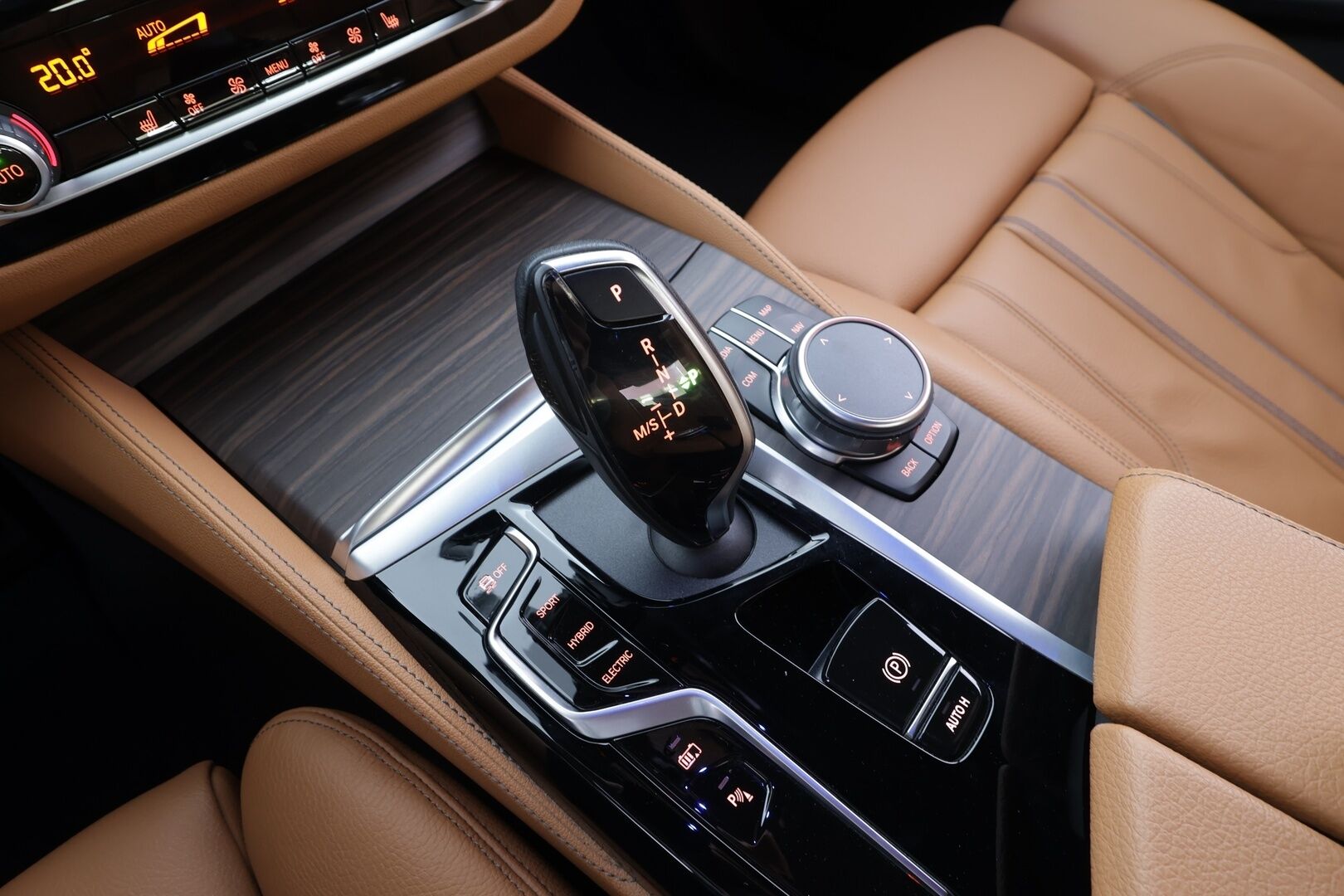 BMW 530 2023 G30 Sedan 530e xDrive A Charged Edition M Sport - | ACC | Lisälämmitin | LED | H/K | Osasähköt | P.Kamera | Sporttinahat | Comfort access | Apple&Android | 1.Om Suomi-auto | Kahdet Renkaat | Merkkihuollettu |