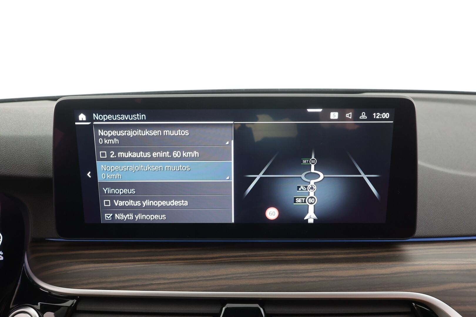 BMW 530 2023 G30 Sedan 530e xDrive A Charged Edition M Sport - | ACC | Lisälämmitin | LED | H/K | Osasähköt | P.Kamera | Sporttinahat | Comfort access | Apple&Android | 1.Om Suomi-auto | Kahdet Renkaat | Merkkihuollettu |