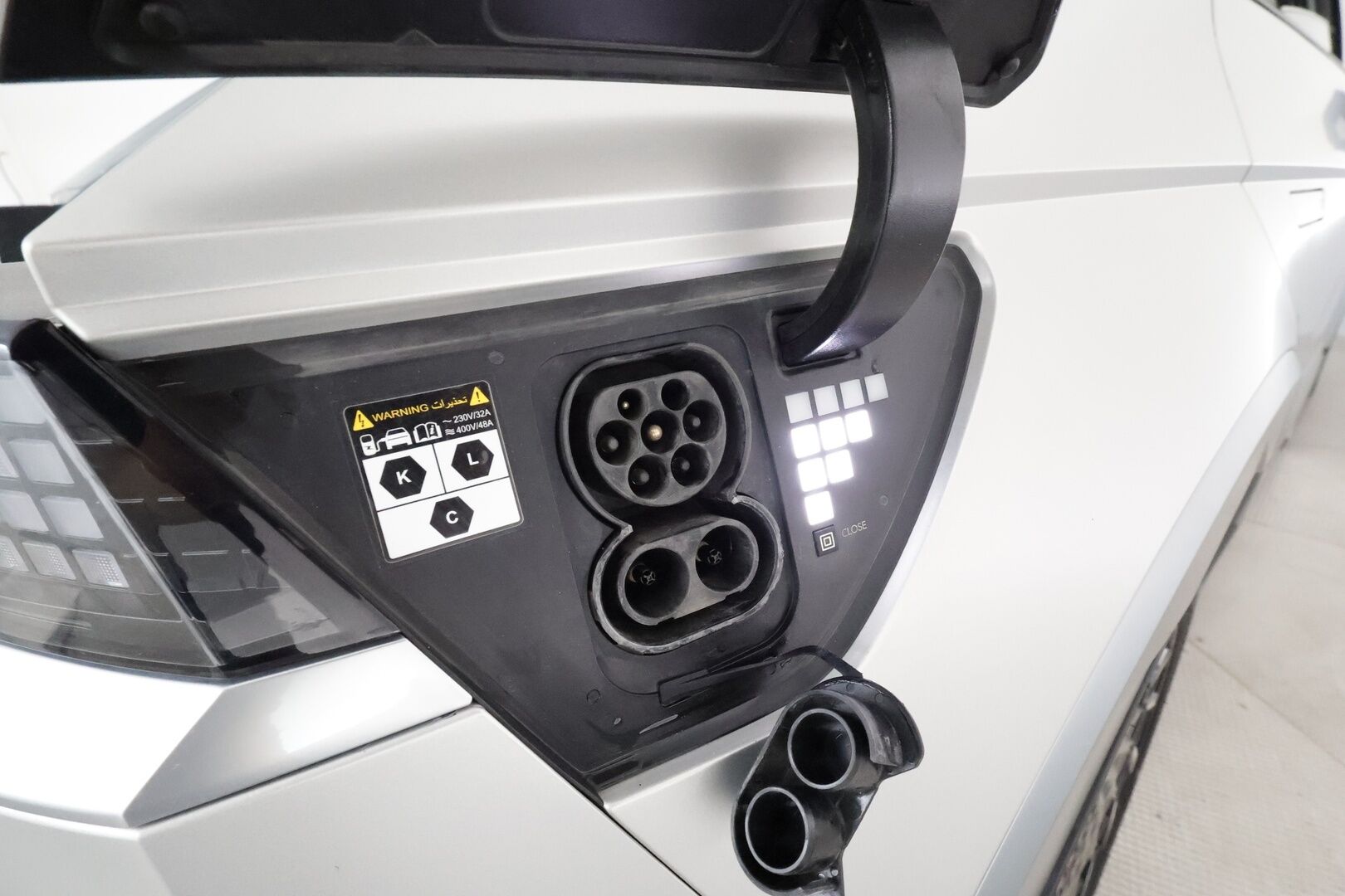 Hyundai IONIQ 5 2022 73 kWh 305 hv AWD Premium **HUD / Bose / Adapt.Vakkari / LED-valot / 360° / Ilmastoidut Muistinahat / Navi / Keyless** - 1-om Suomi-auto / Kahdet Renkaat